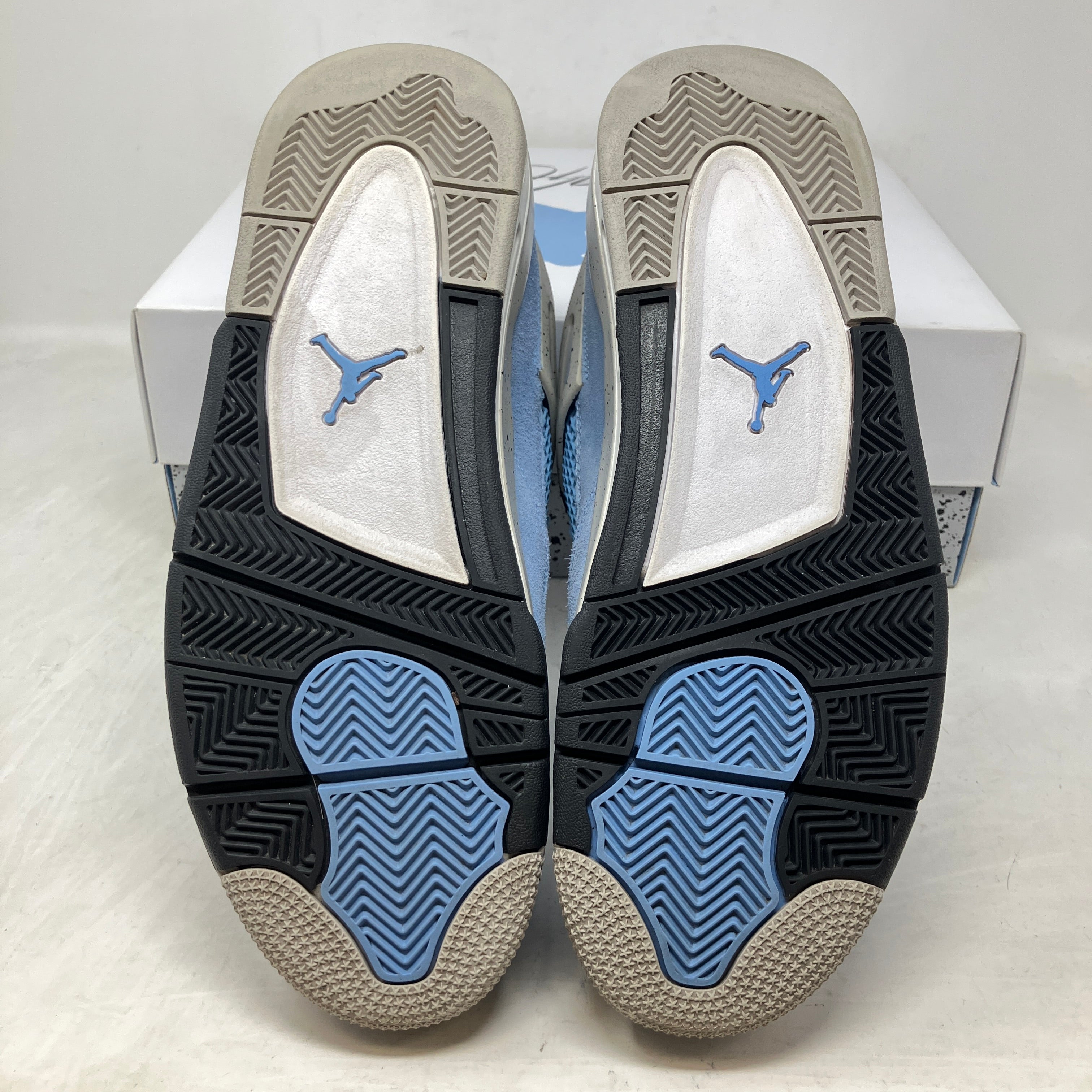 Jordan 4 Retro University Blue