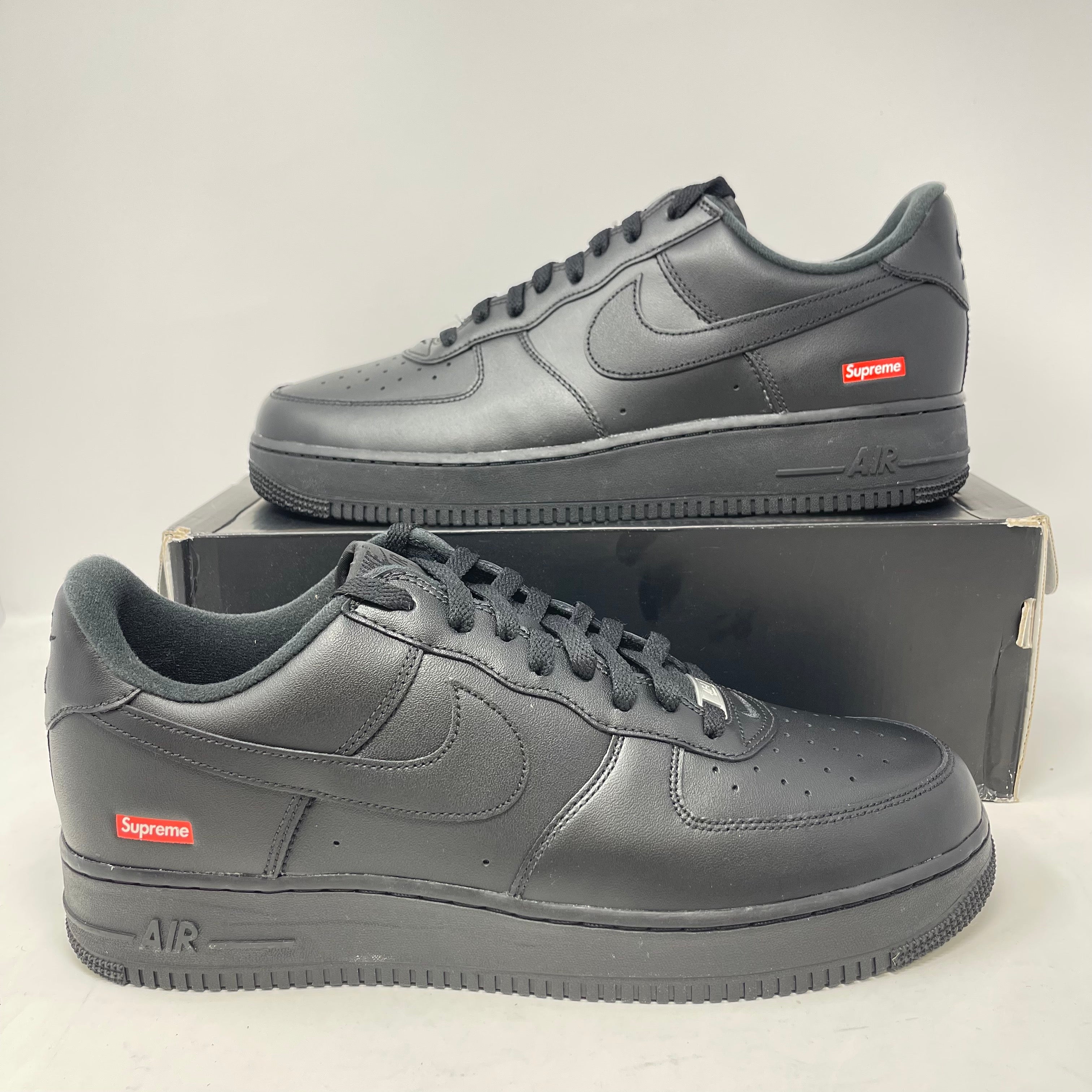 Nike Air Force 1 Low Supreme Black