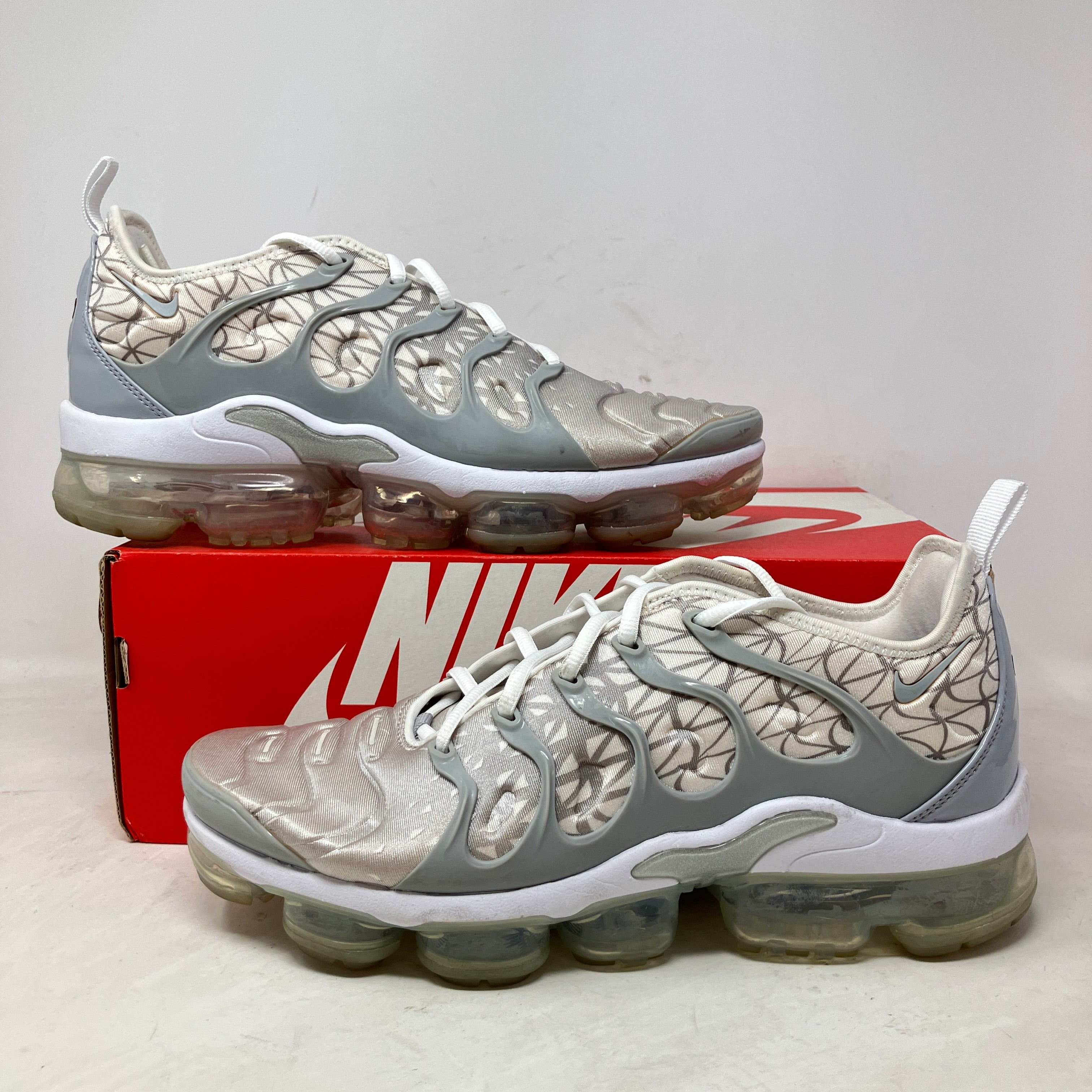 Nike Air VaporMax Plus Silver White