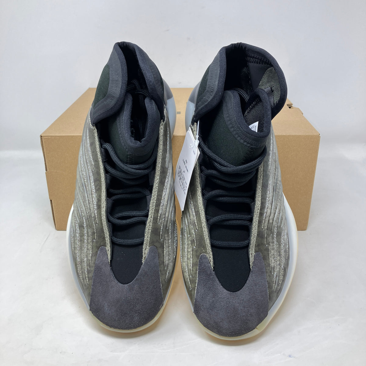 adidas Yeezy QNTM Barium