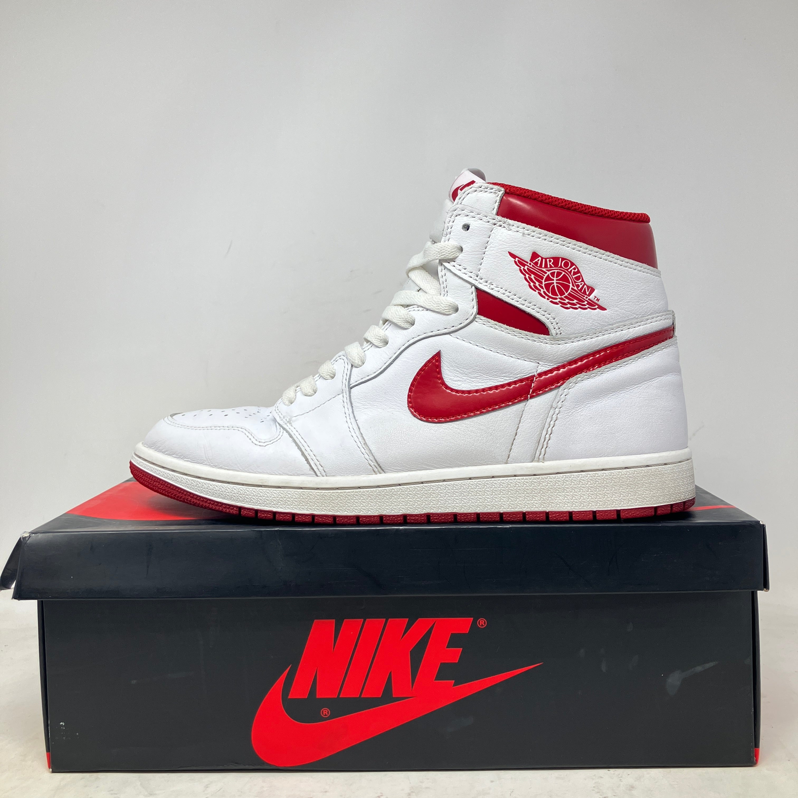 Jordan 1 Retro Metallic Red (2017)