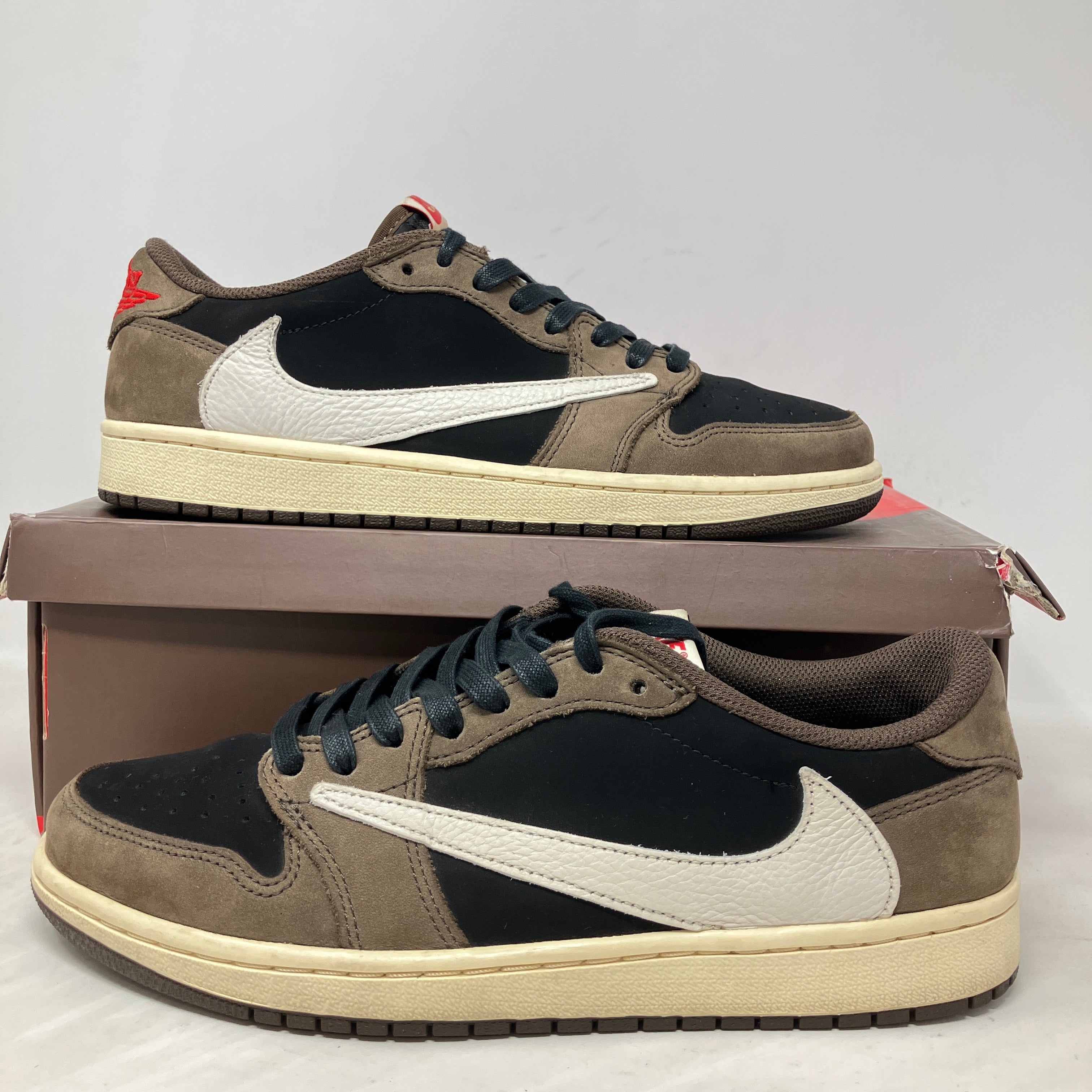 Jordan 1 Retro Low OG SP Travis Scott Mocha