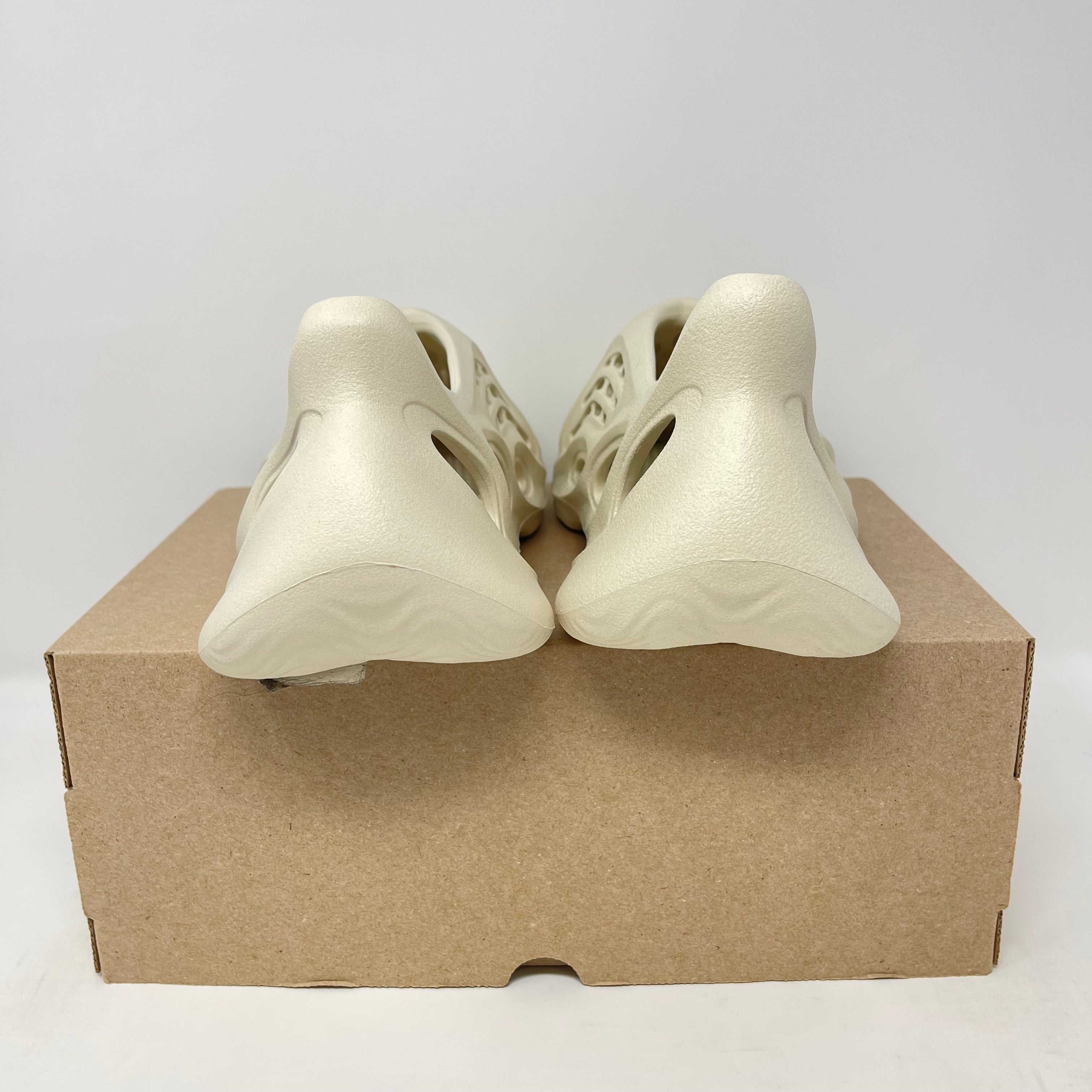 adidas Yeezy Foam RNNR Sand