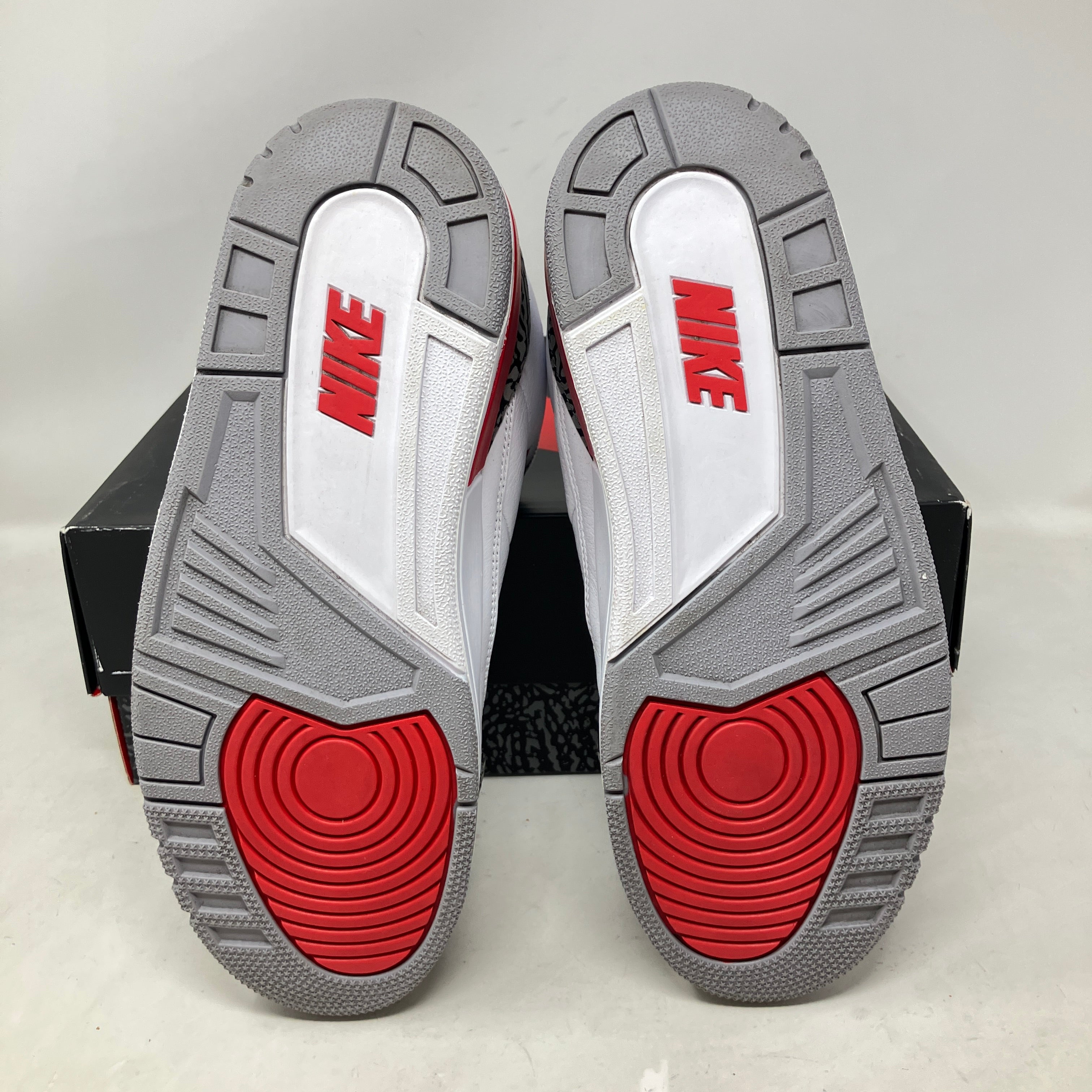 Jordan 3 Retro Fire Red (2022)