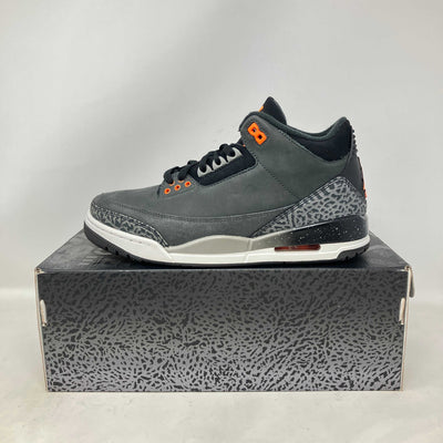 Jordan 3 Retro Fear Pack 2023 sneaker in black and grey with orange accents on shoebox
