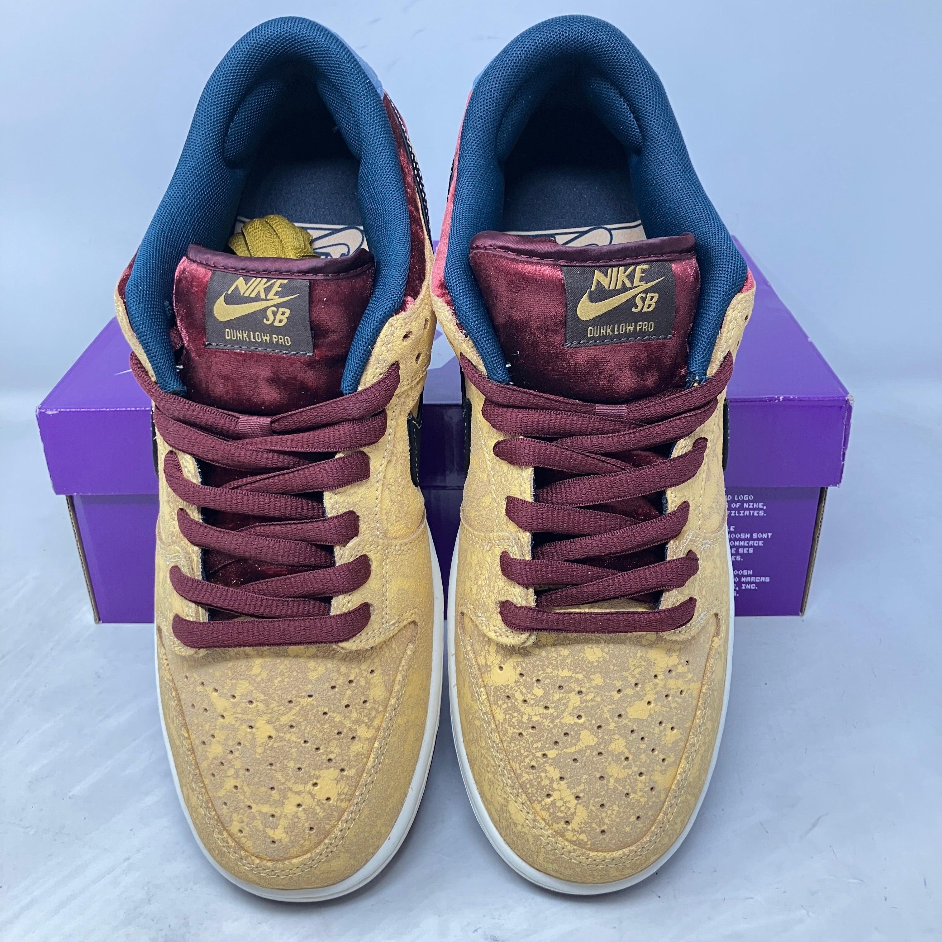 Nike SB Dunk Low City of Cinema