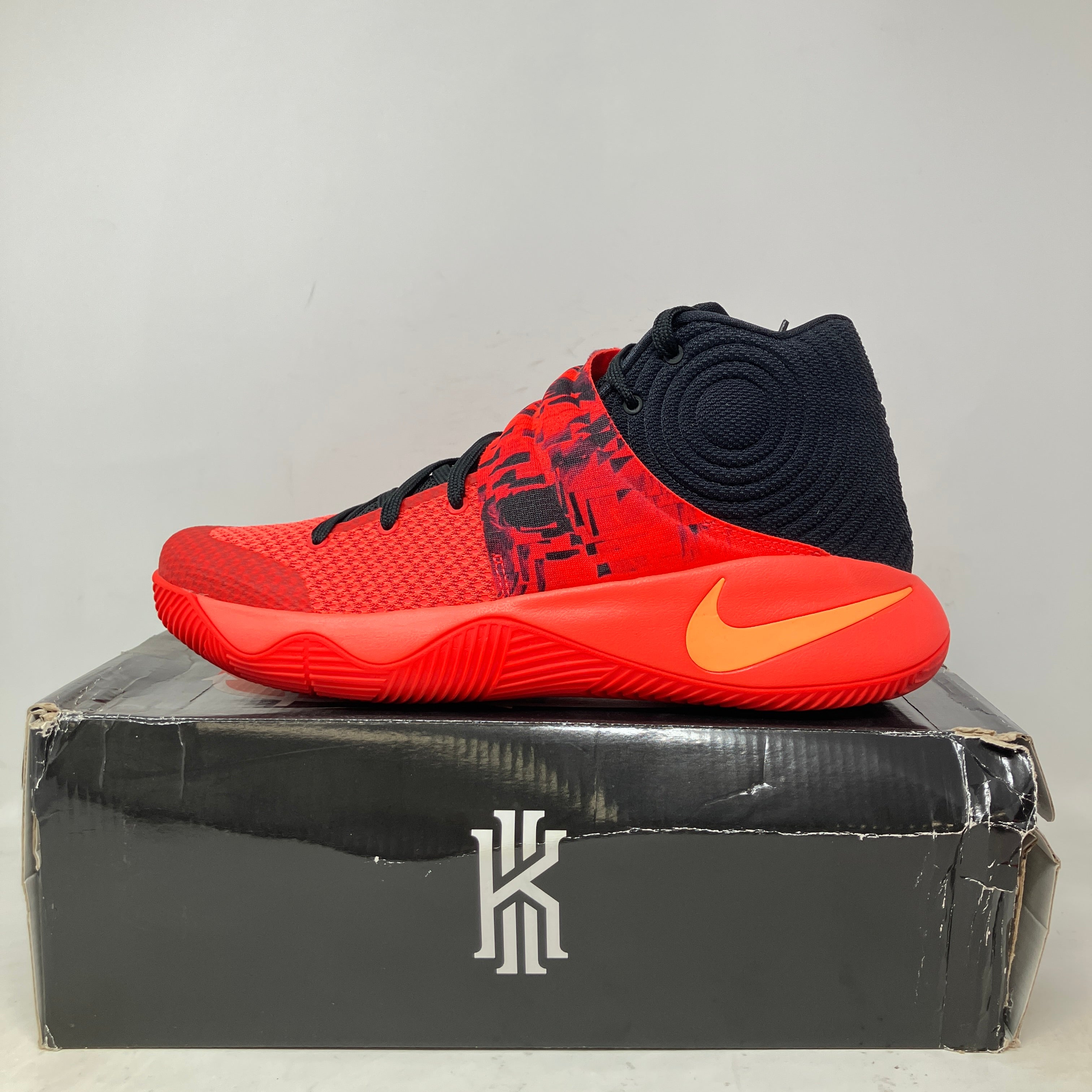 Nike Kyrie 2 Inferno