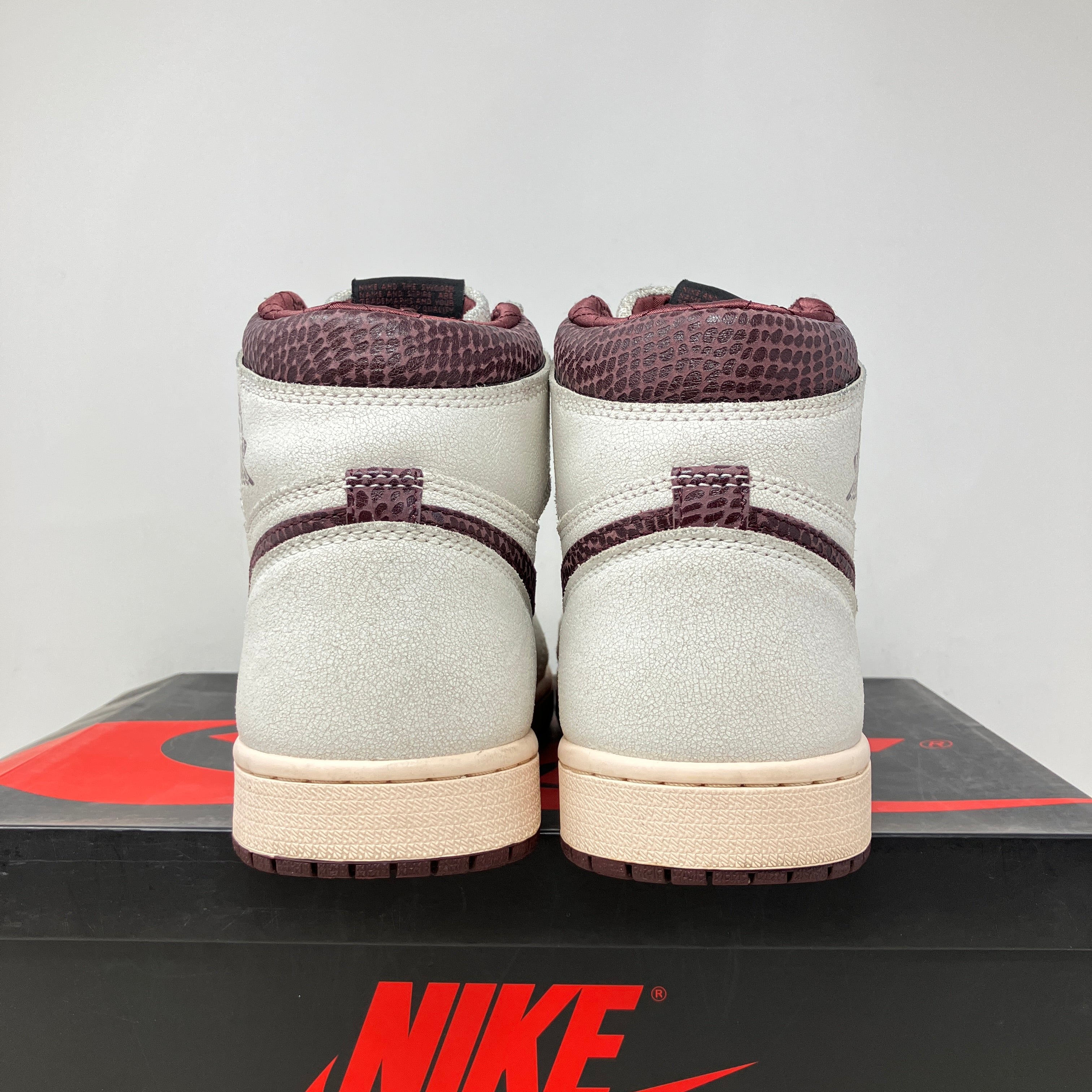 Jordan 1 Retro High OG A Ma Maniére