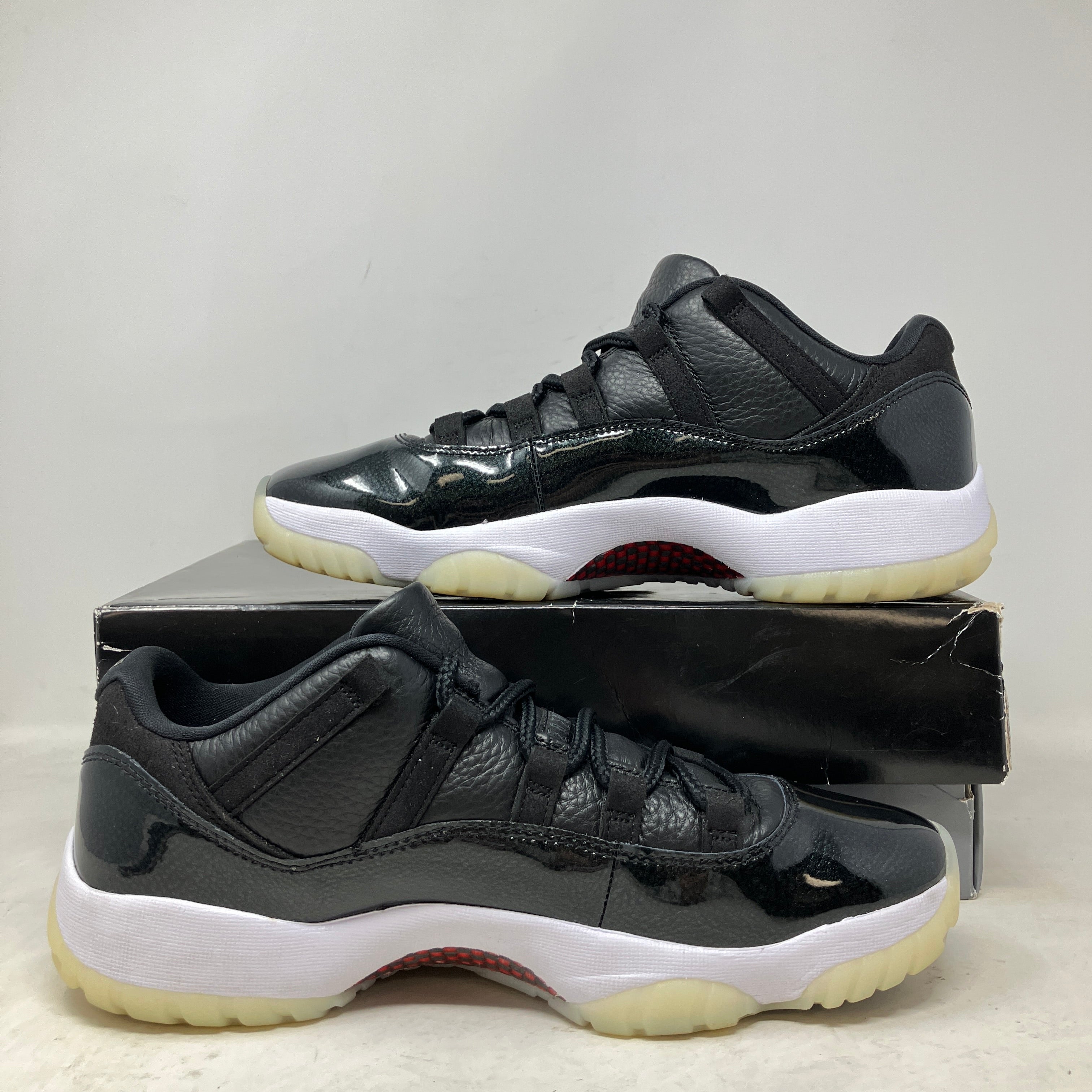 Jordan 11 Retro Low 72-10