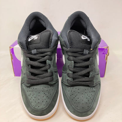 Nike SB Dunk Low Pro Black Gum