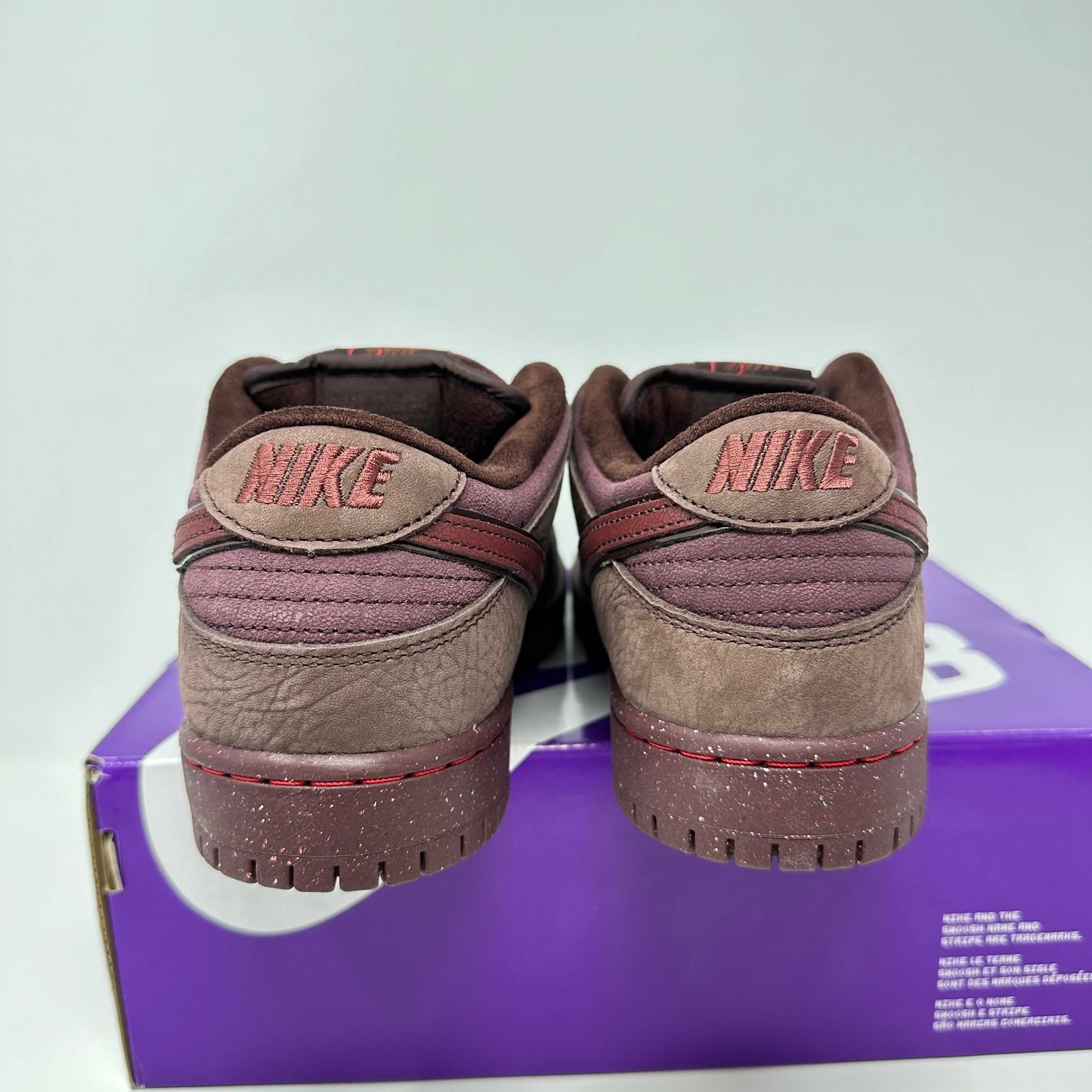 Nike SB Dunk Low City Of Love Burgundy Crush