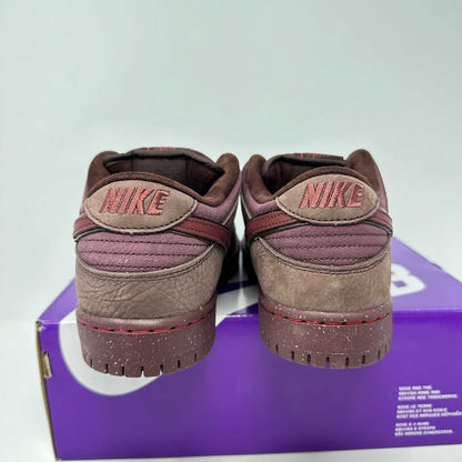 Nike SB Dunk Low City Of Love Burgundy Crush