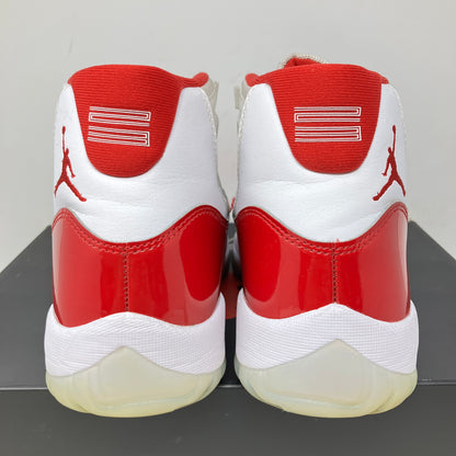 Jordan 11 Retro Cherry (2022)