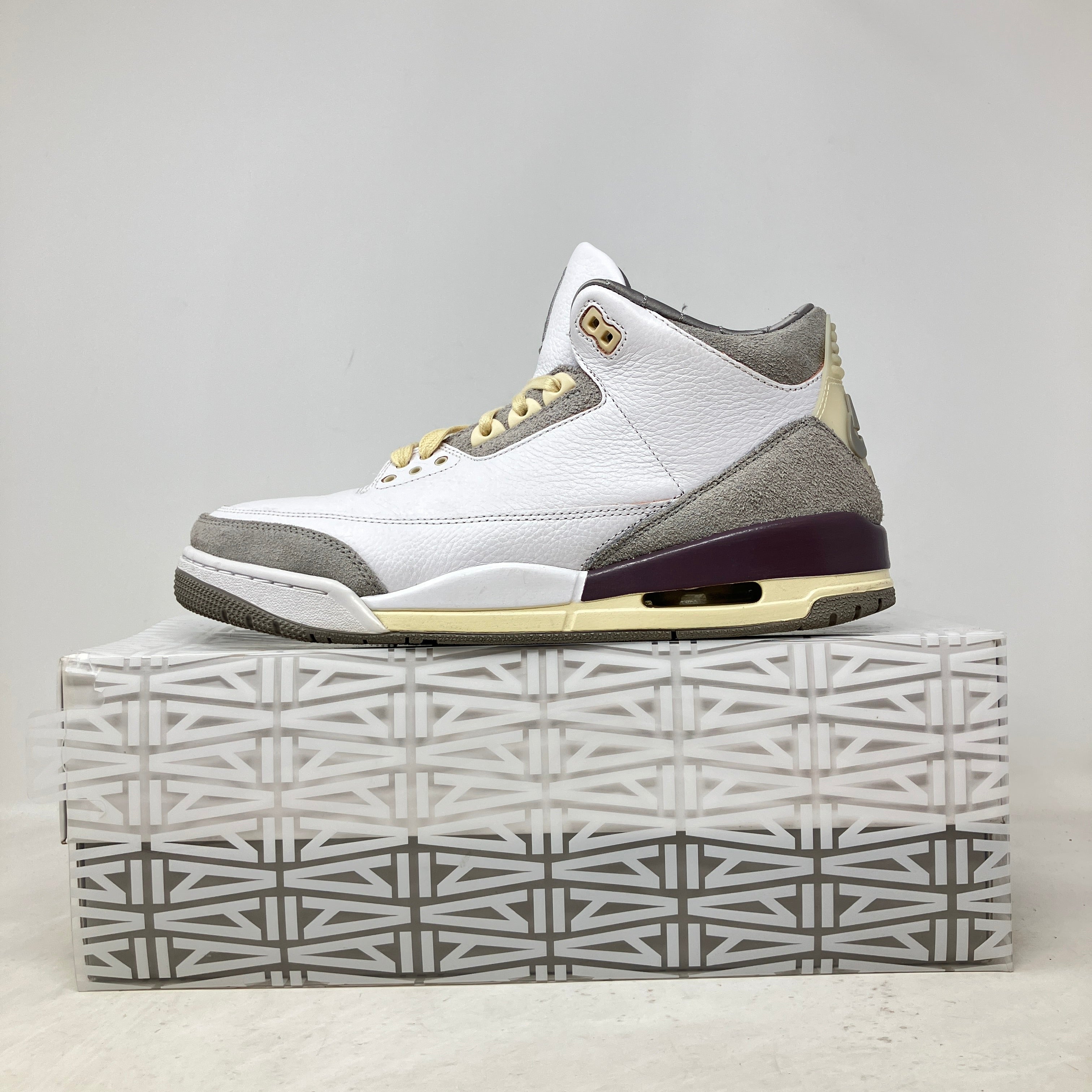 Jordan 3 Retro SP A Ma Maniére (Women's)