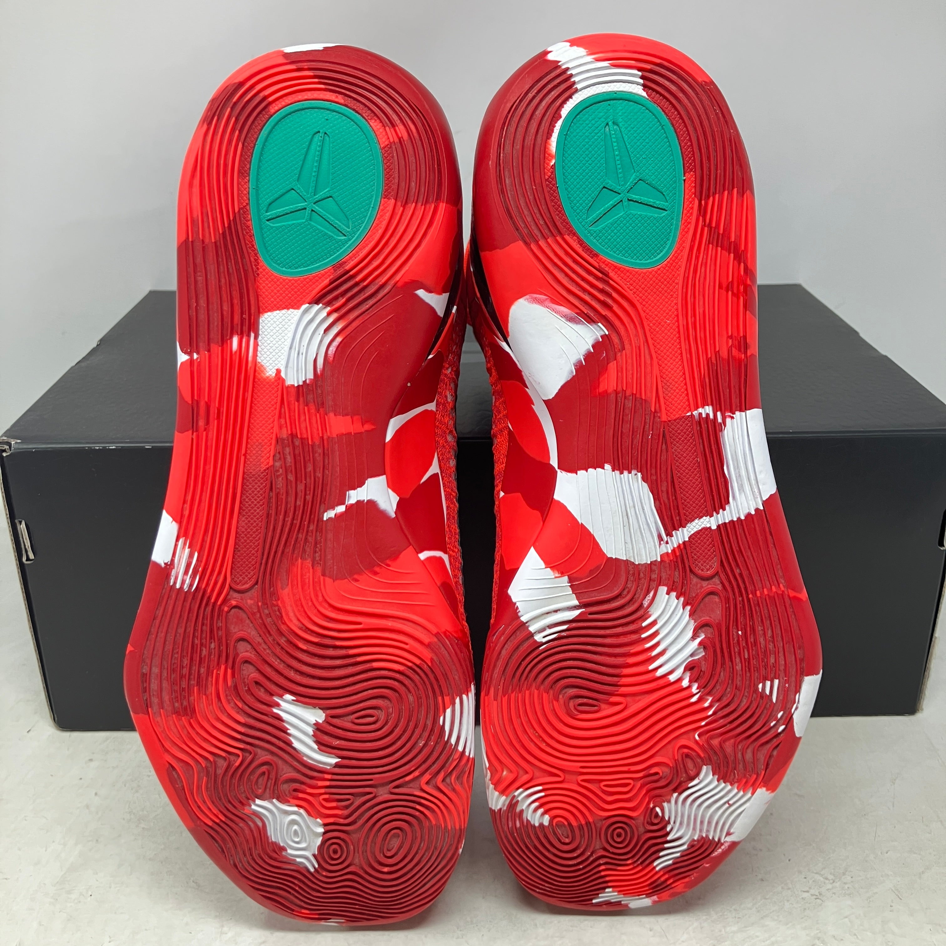 Nike Kobe 9 Elite Protro Christmas (2024)
