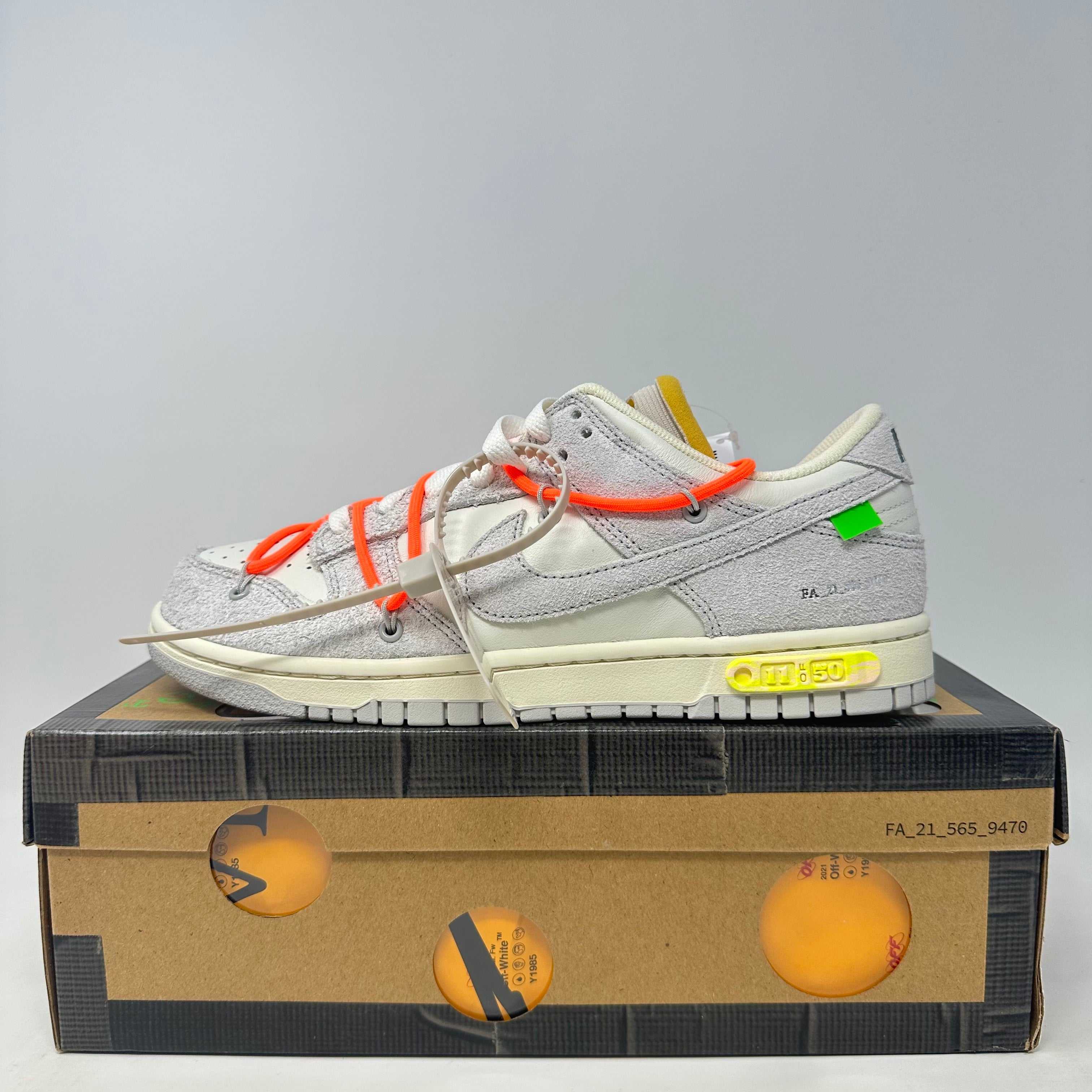 Nike Dunk Low Off-White Lot 11 sneaker brand new with all accessories on box
