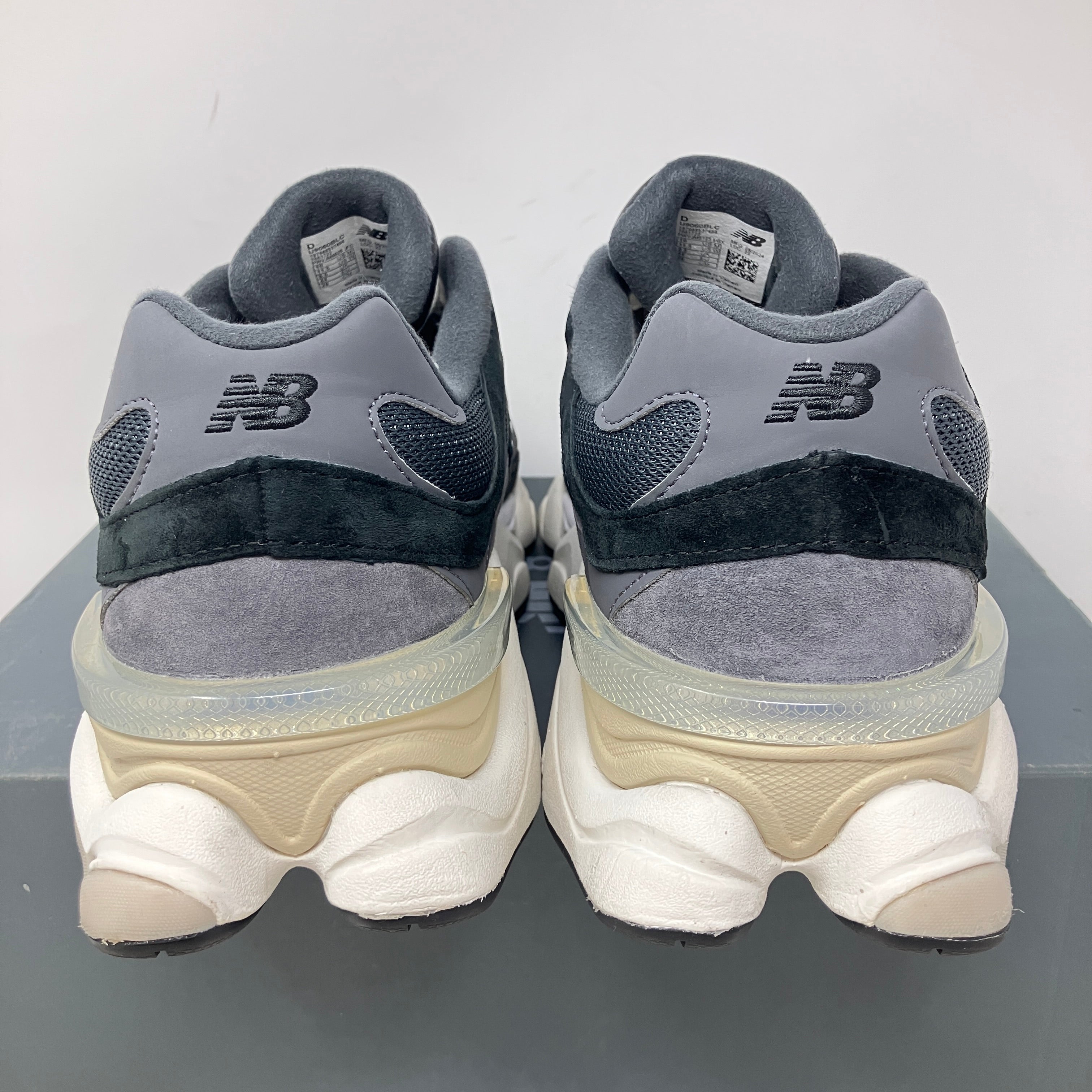 New Balance 9060 Charcoal