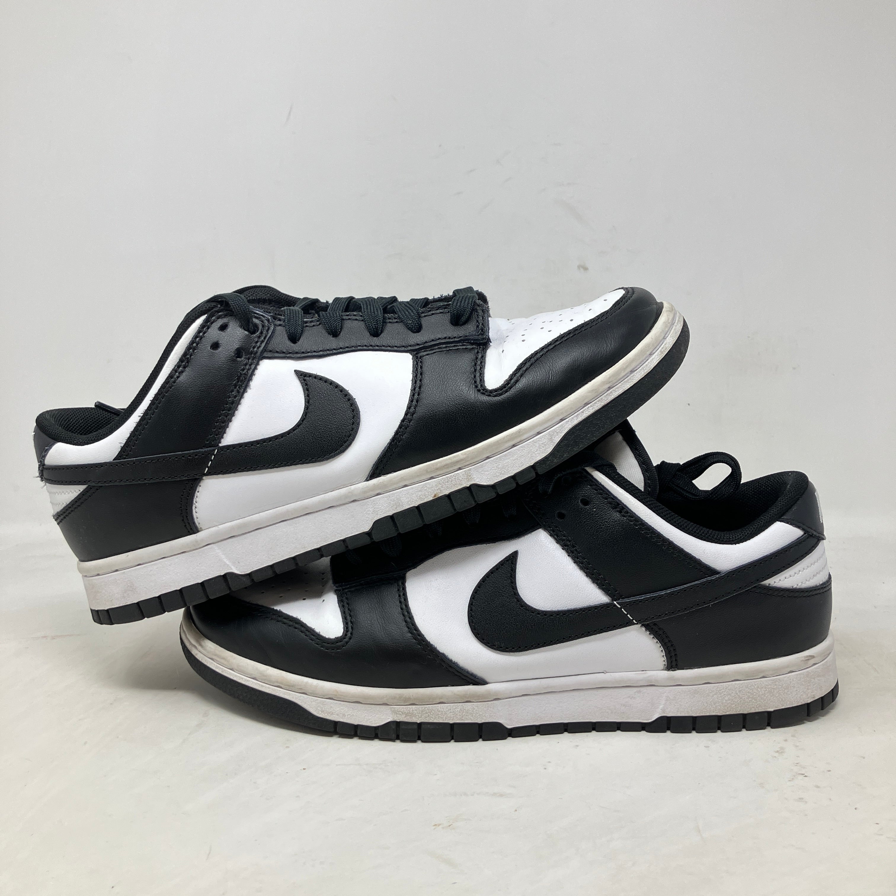 Nike Dunk Low Retro White Black Panda