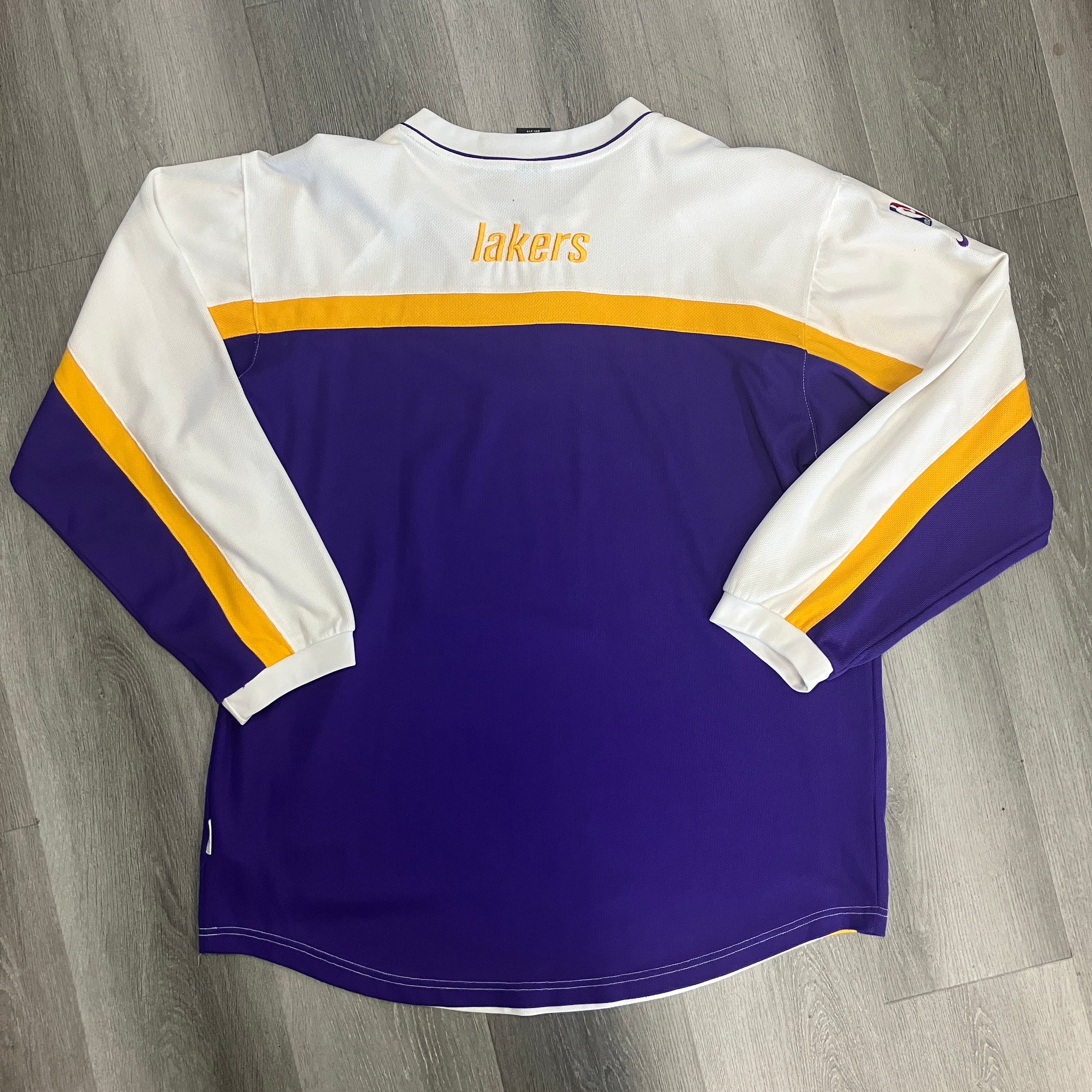 Vintage 2000s Los Angeles Lakers Nike Warm Up Long Sleeve White