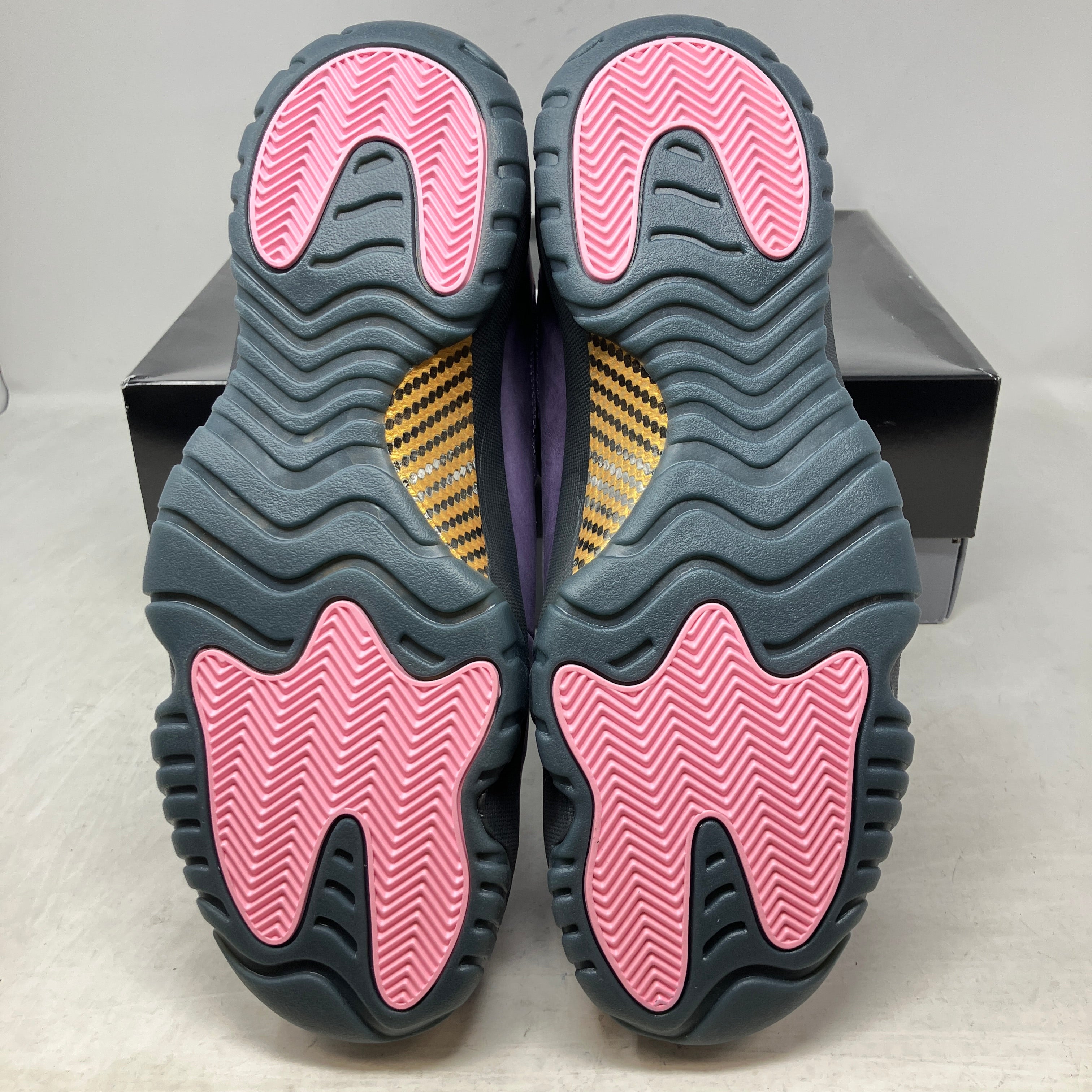 Jordan 11 Retro Mojave