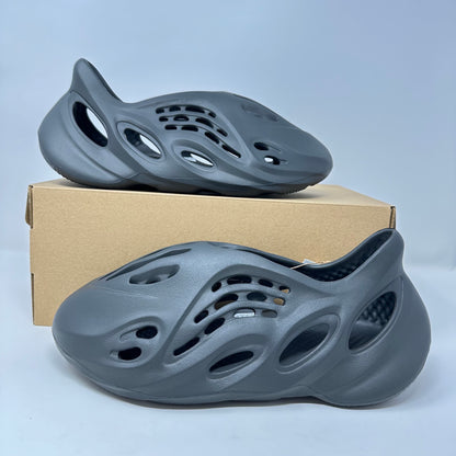 adidas Yeezy Foam RNR Onyx