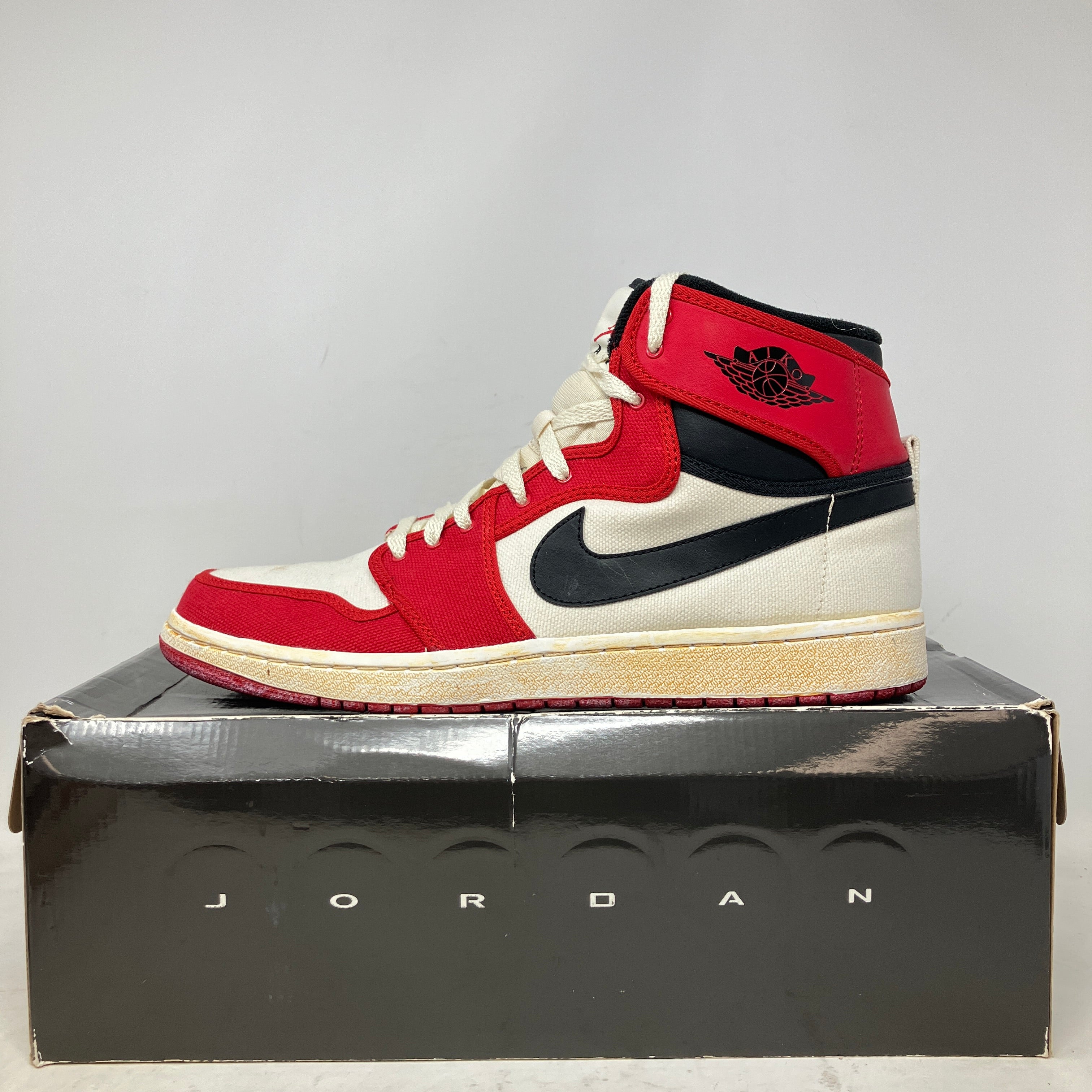 Jordan 1 Retro AJKO Chicago Vintage