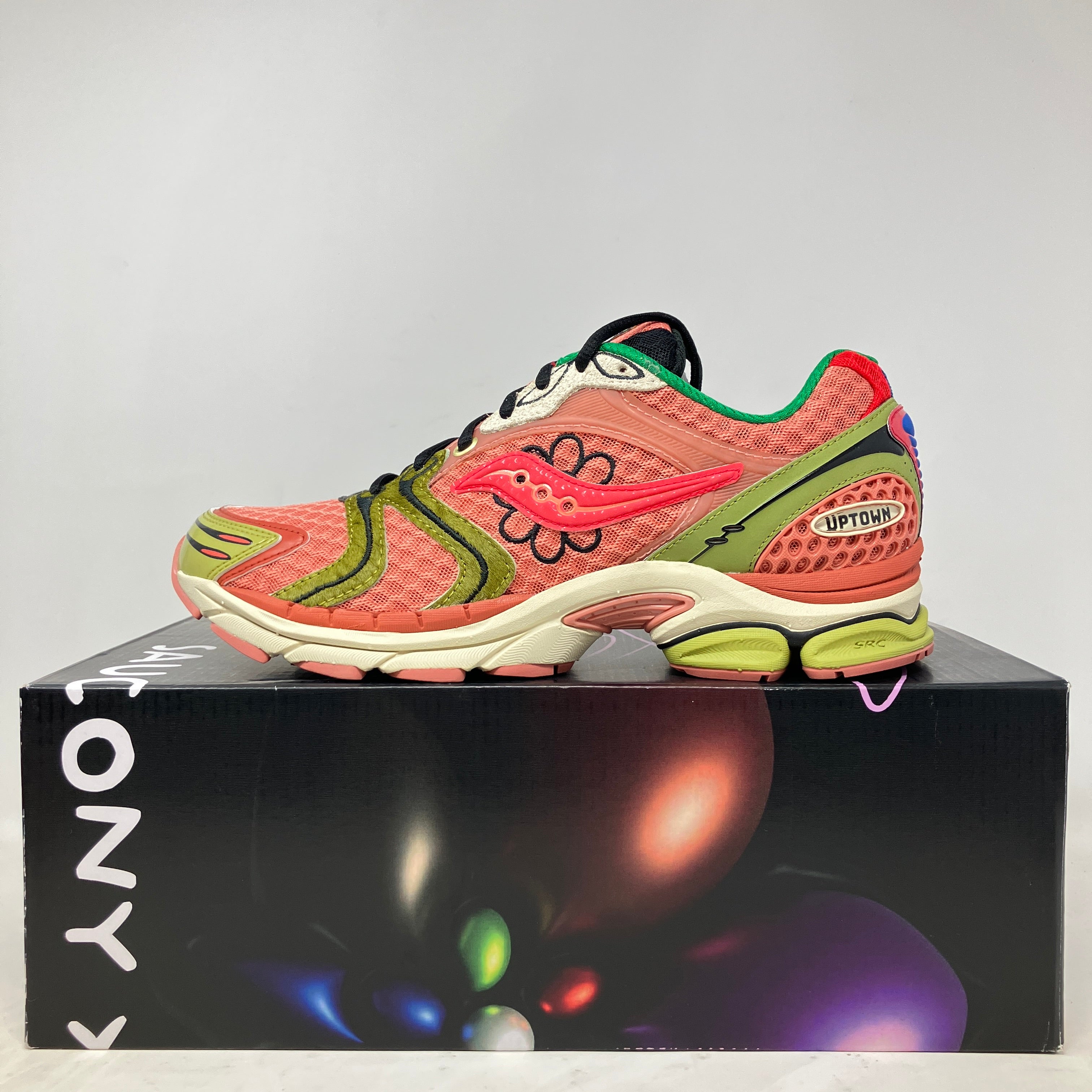 Saucony ProGrid Triumph 4 Jae Tips Flowers Grow Uptown Virginia Creeper