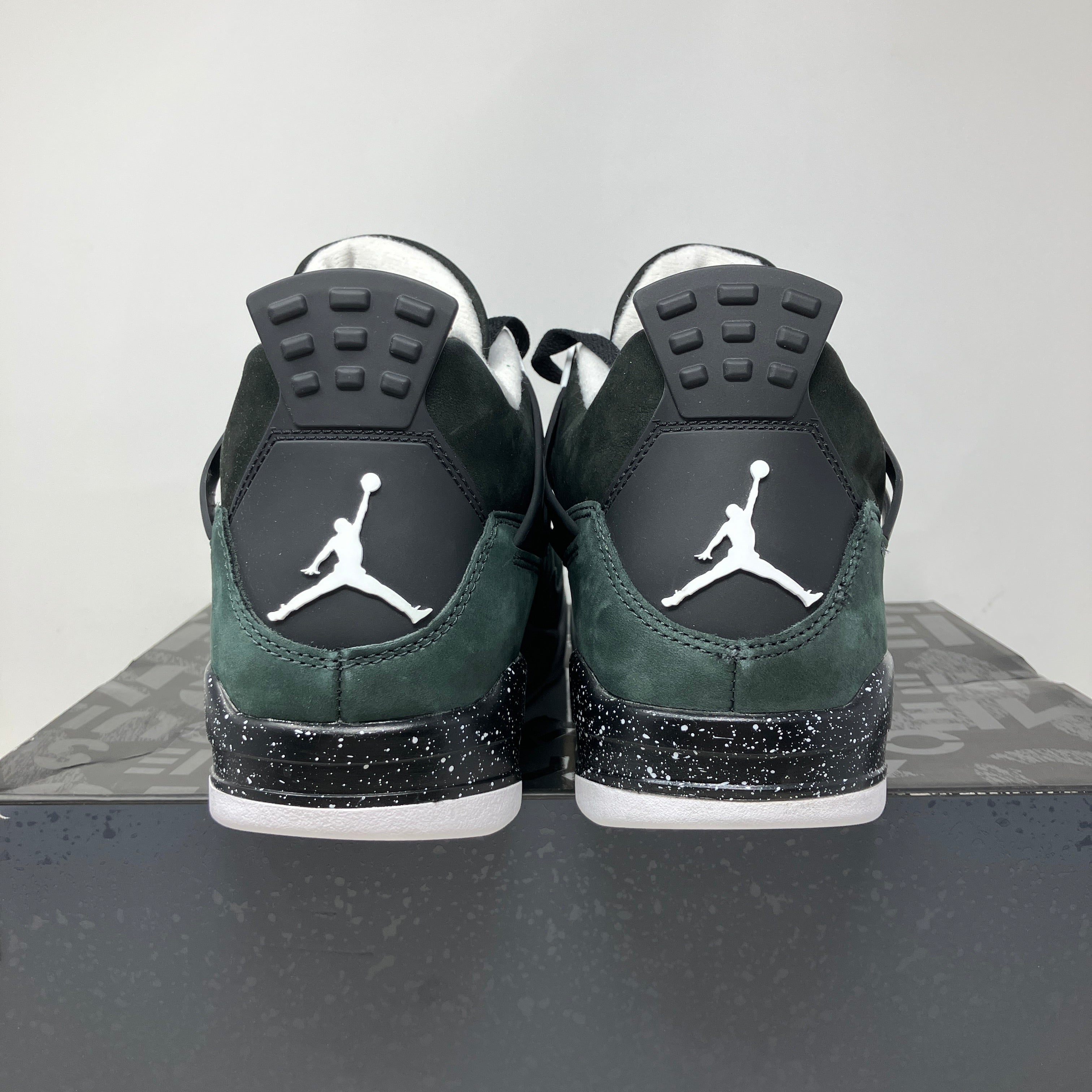 Jordan 4 Retro Fear (2024)
