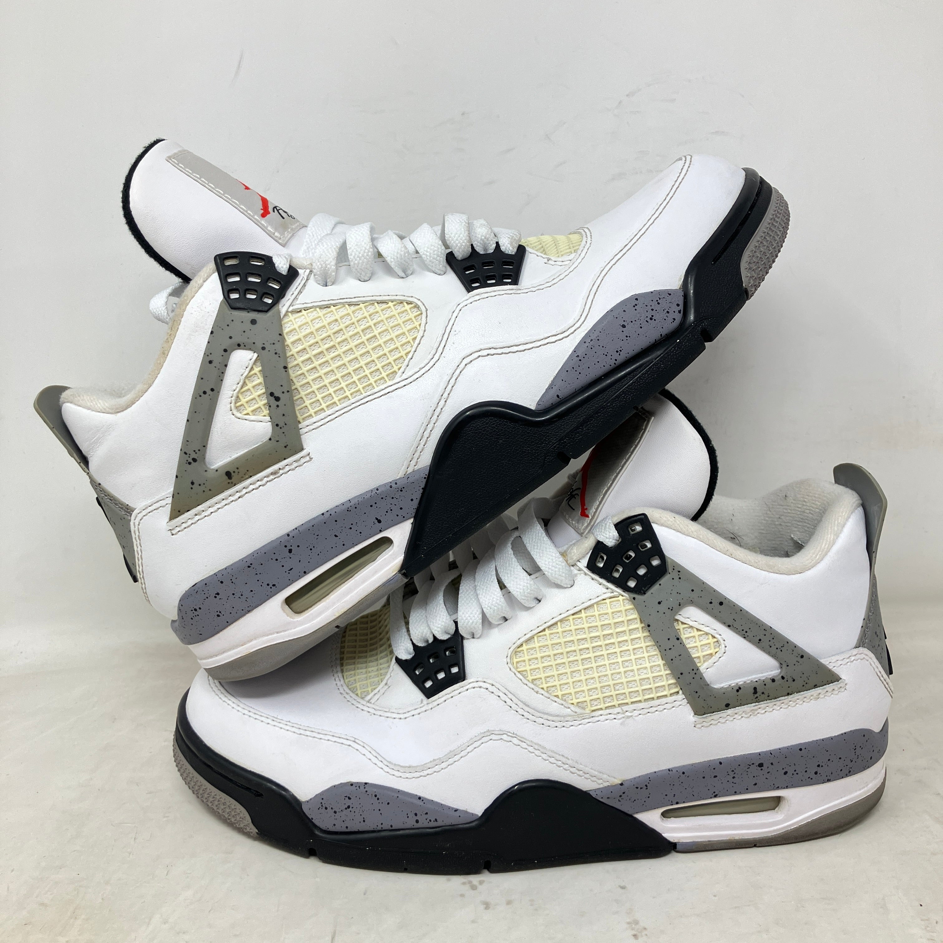 Jordan 4 Retro White Cement (2012)