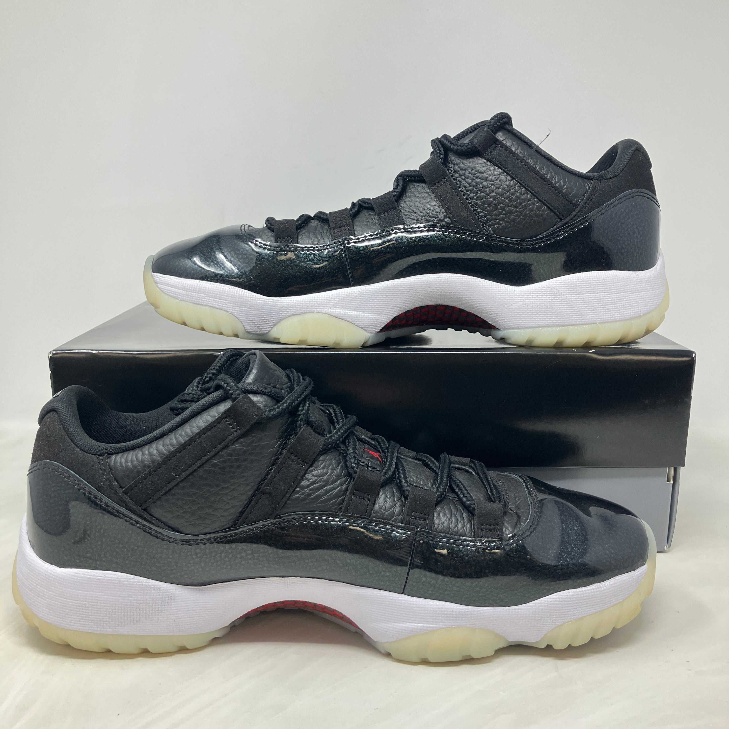 Jordan 11 Retro Low 72-10