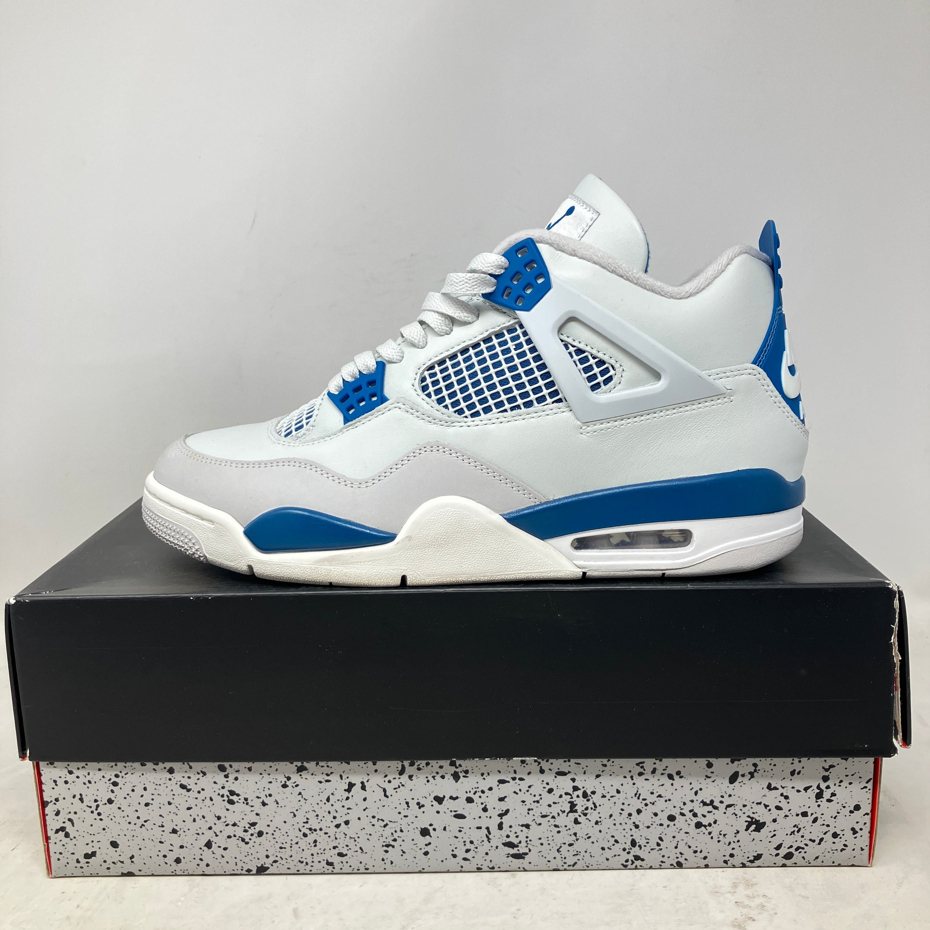 Jordan 4 Retro Military Blue (2024)