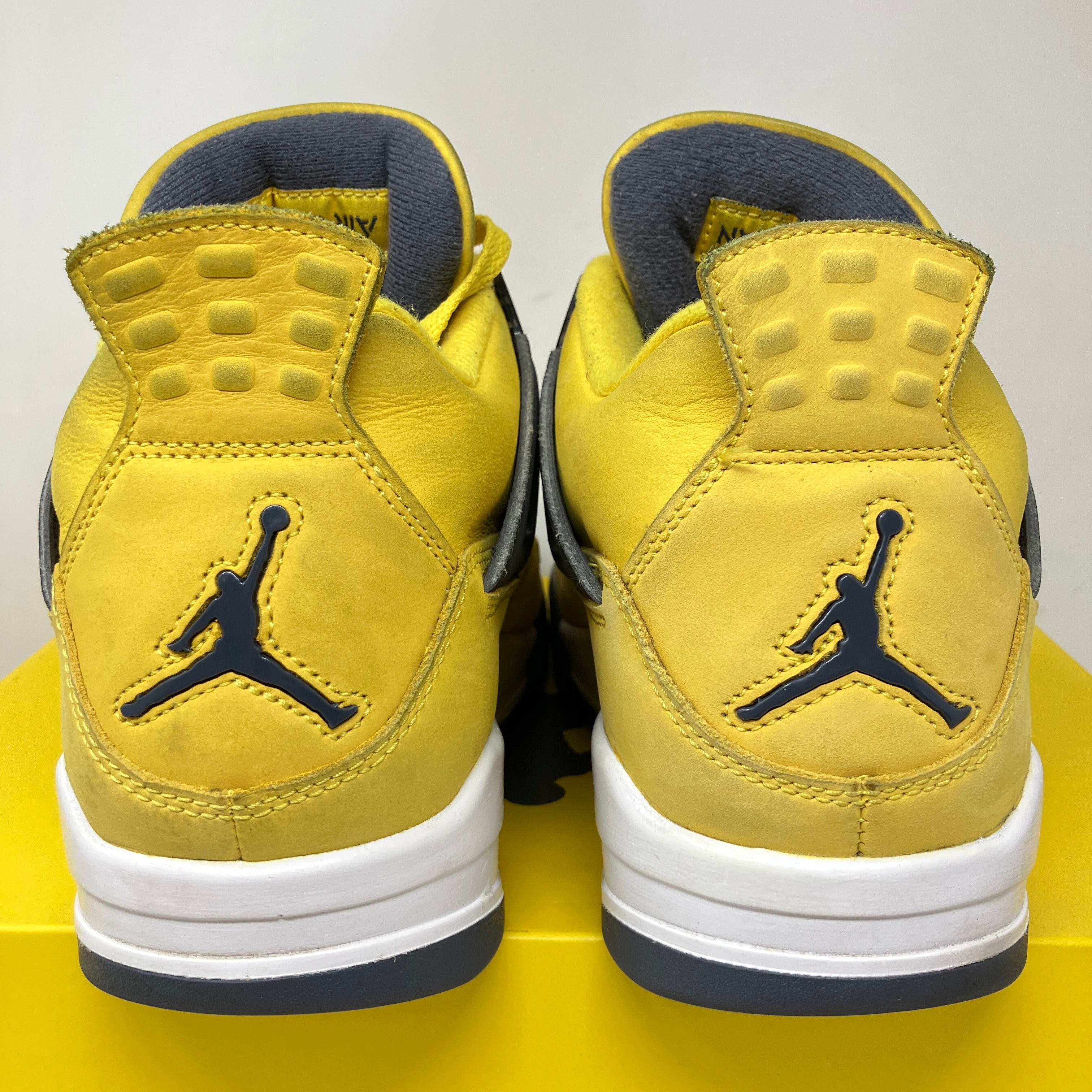 Jordan 4 Retro Lightning (2021)