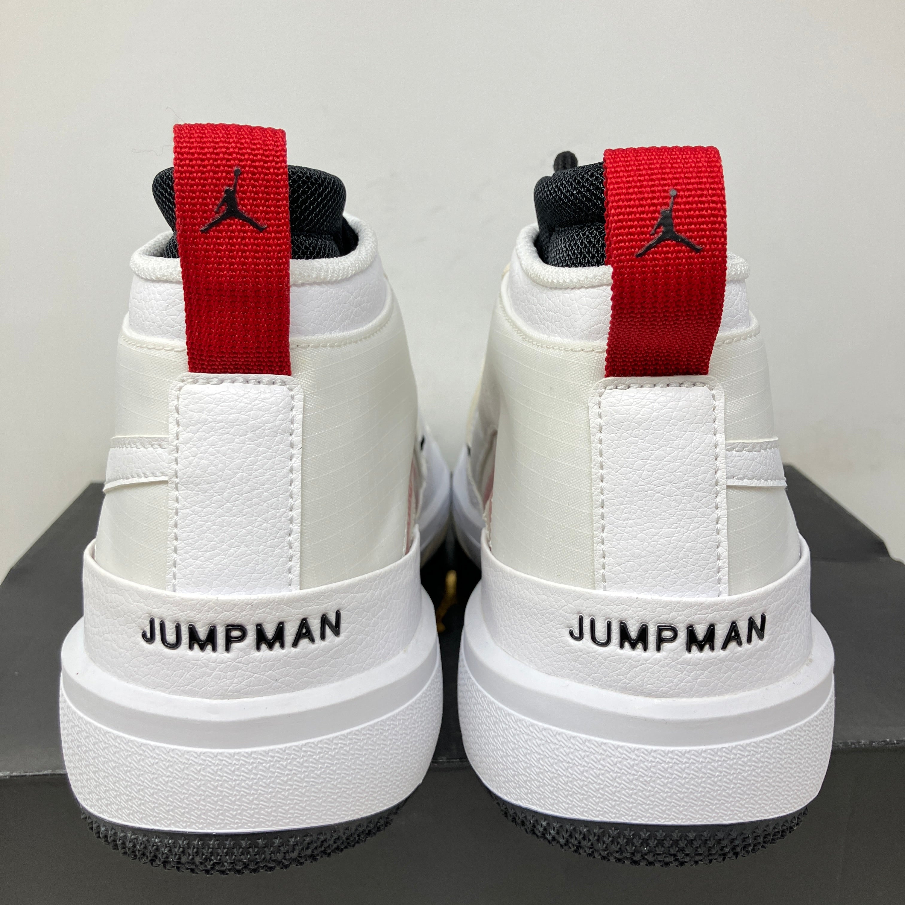 Jordan Meta-Morph Utility White Gym Red Black