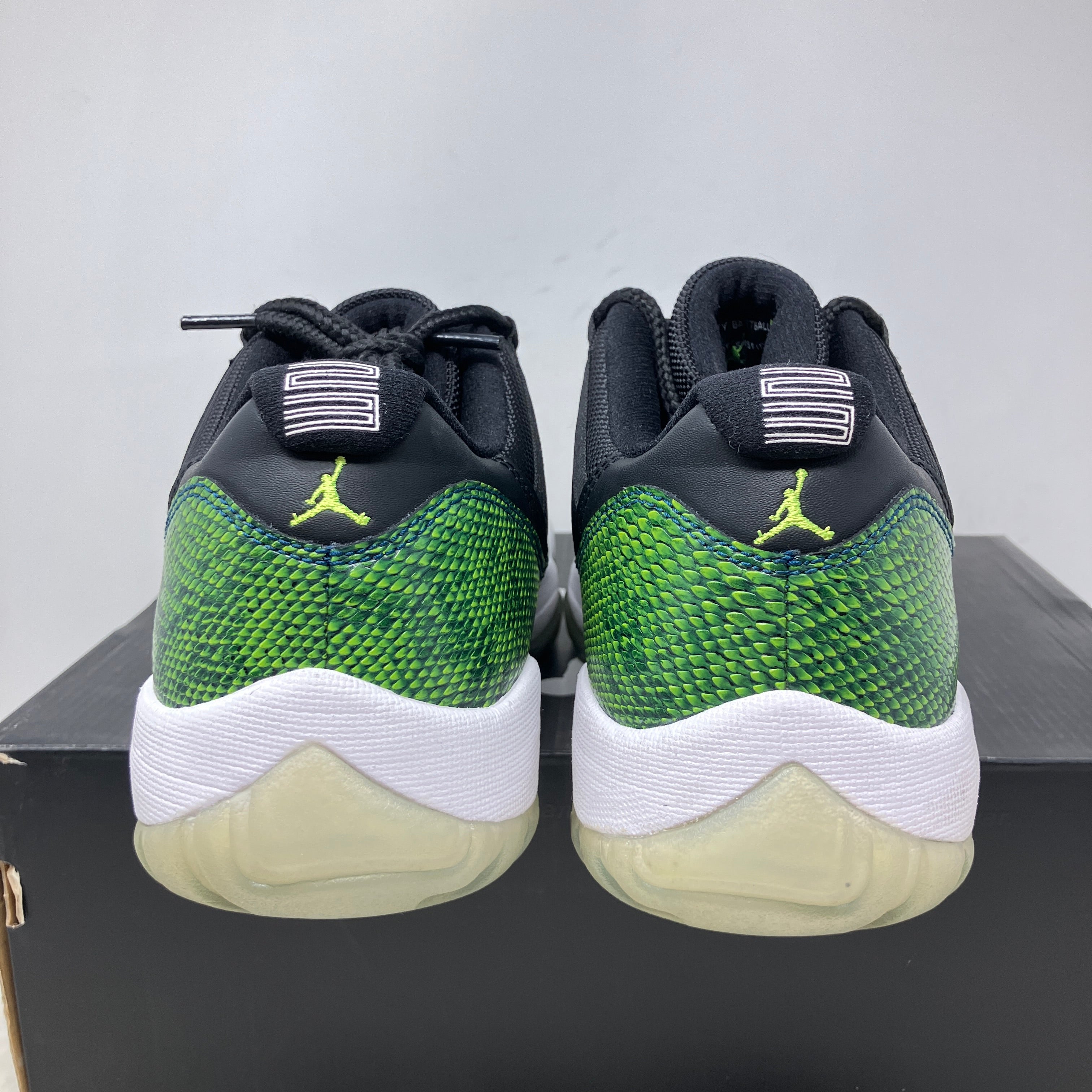 Jordan 11 Retro Low Green Snakeskin