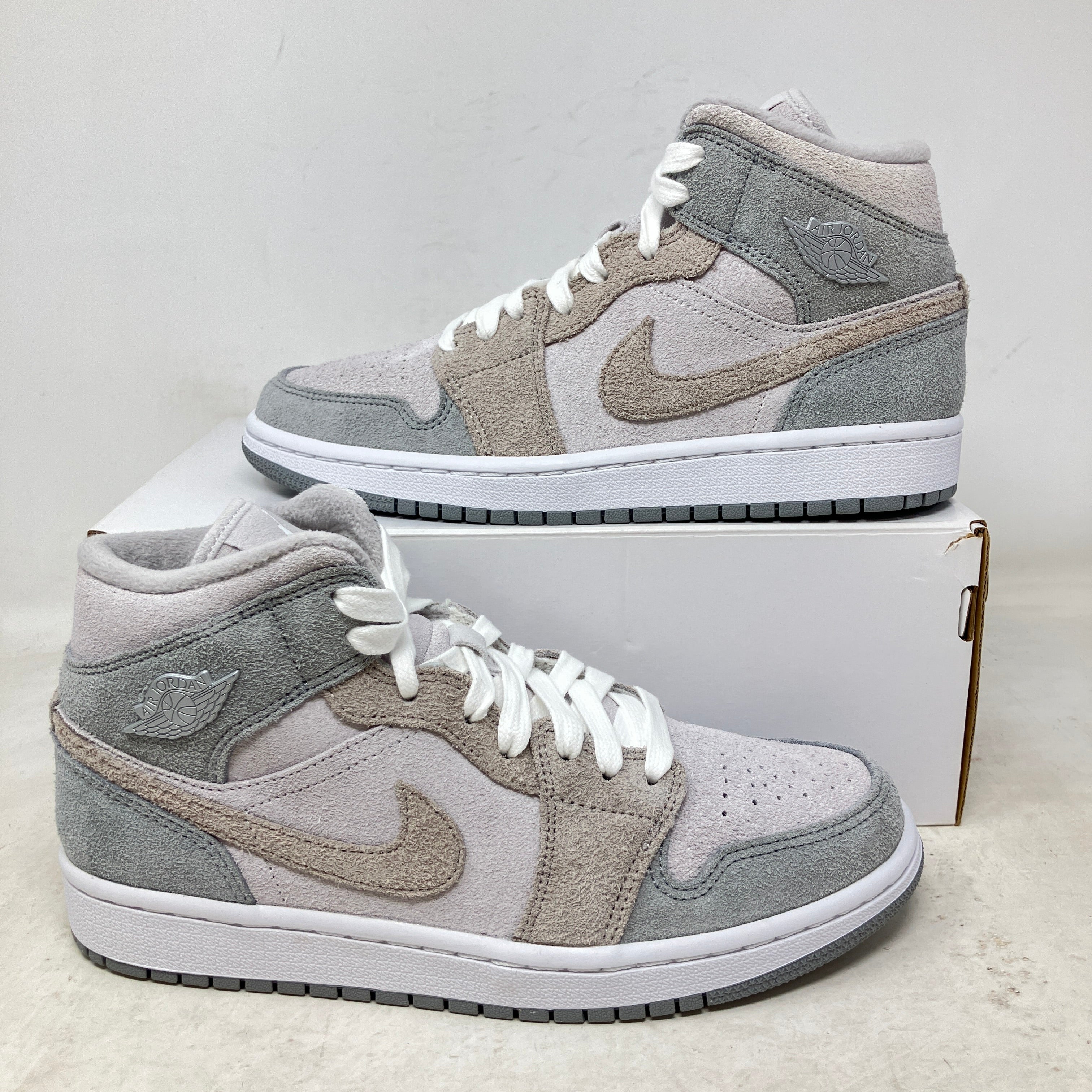 Jordan 1 Mid SE Particle Grey (Women's)