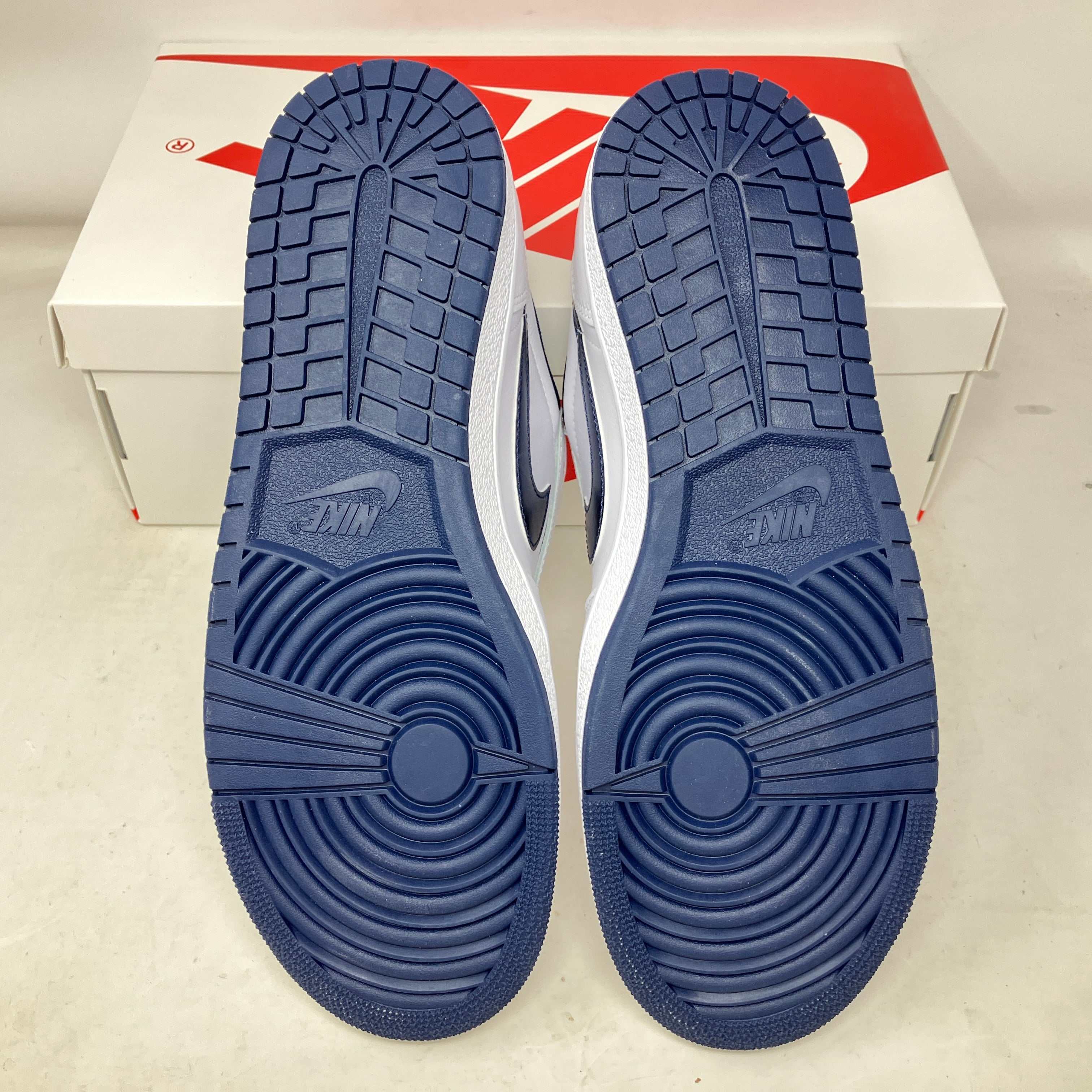 Jordan 1 Retro Low '85 Metallic Blue