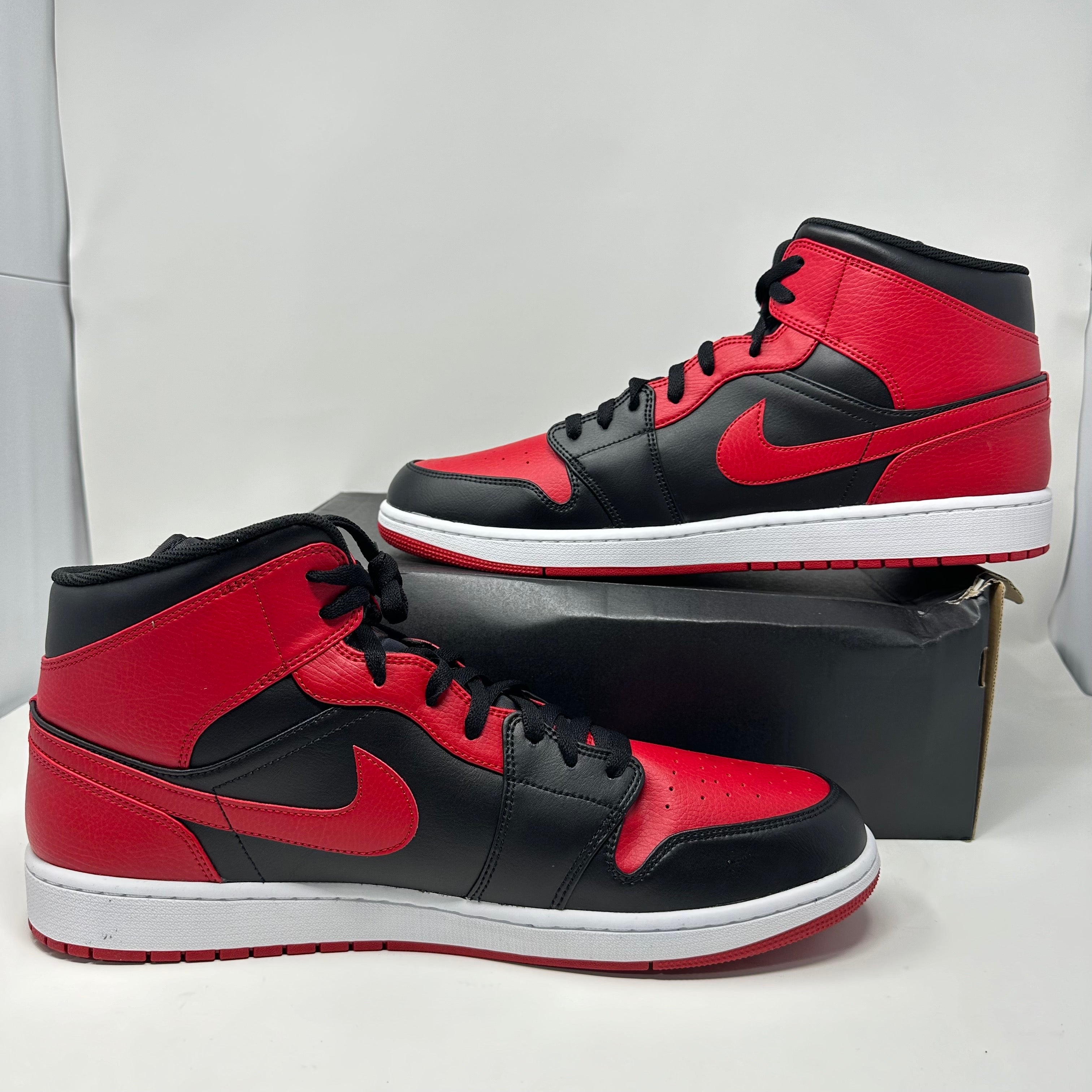 Jordan 1 Mid Banned (2020)