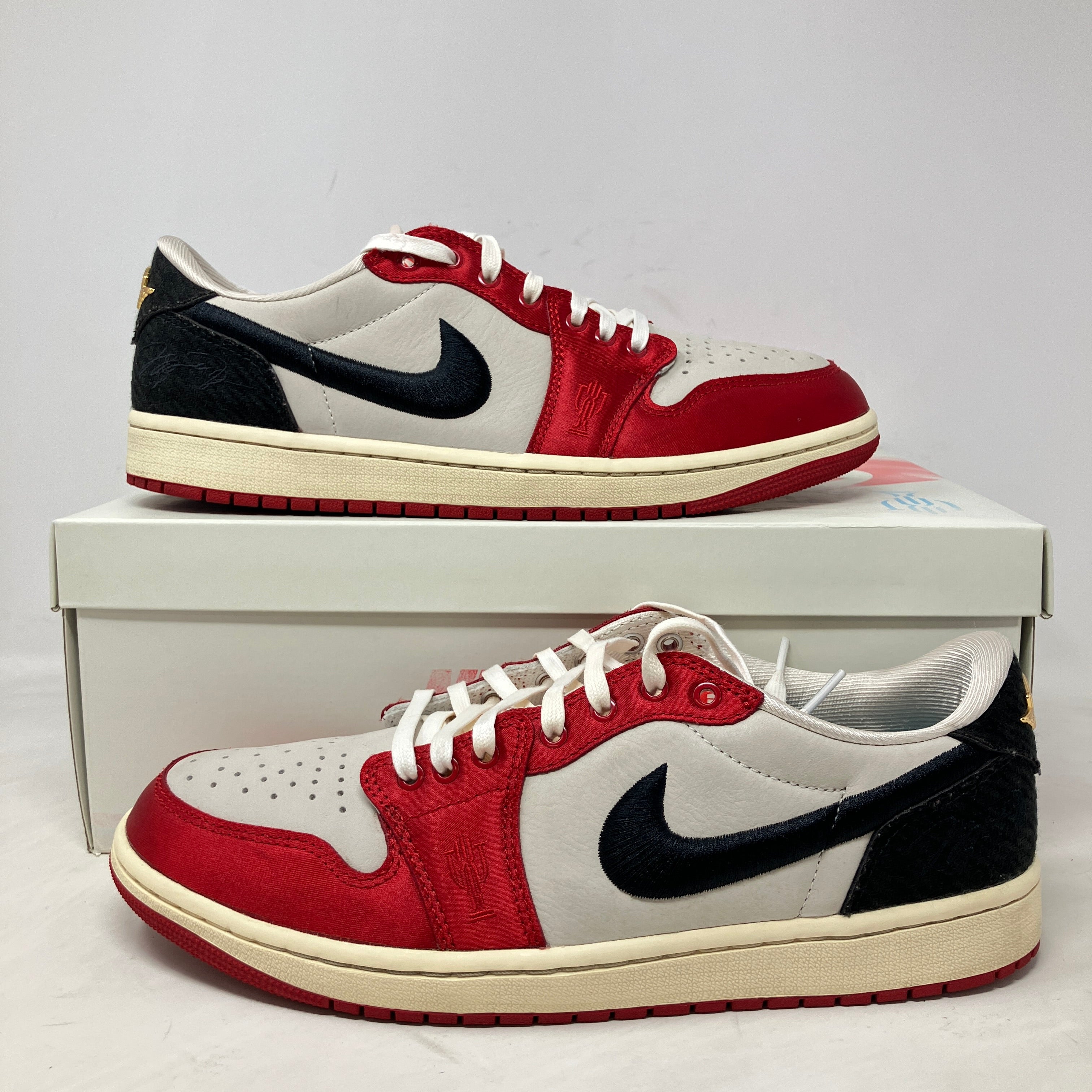 Jordan 1 Retro Low OG Trophy Room Rookie Card Away