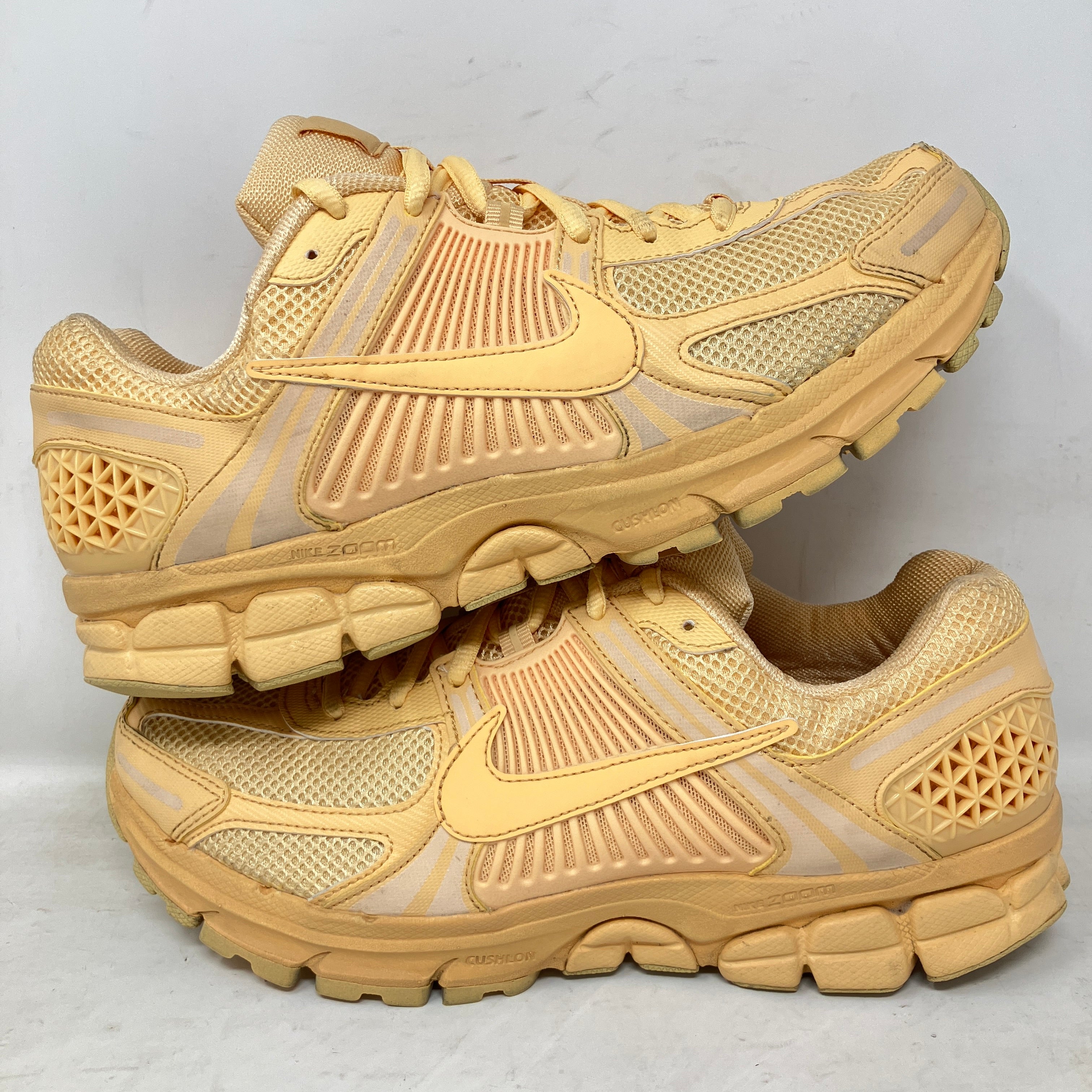 Nike Zoom Vomero 5 Celestial Gold