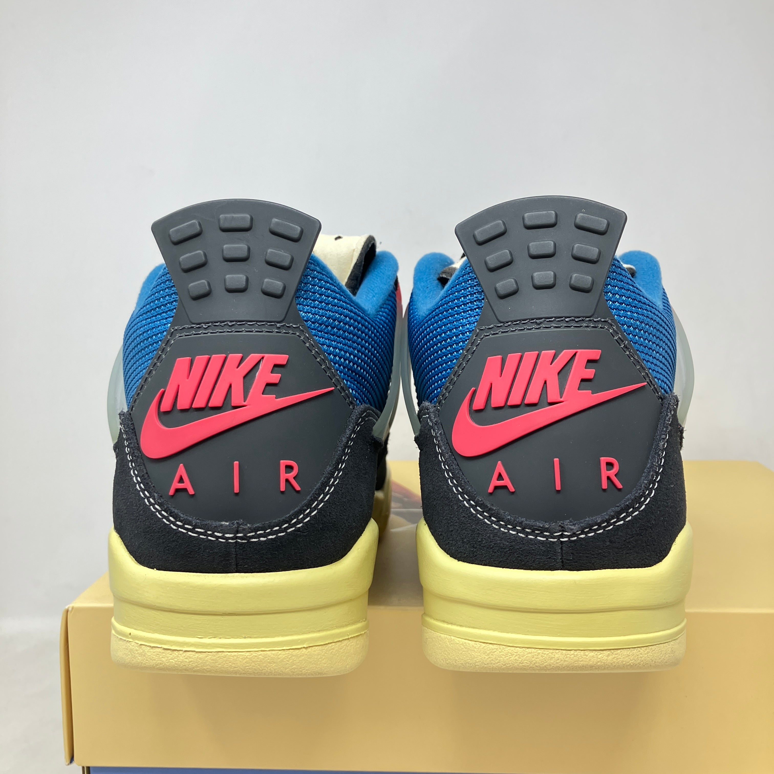 Jordan 4 Retro Union Off Noir