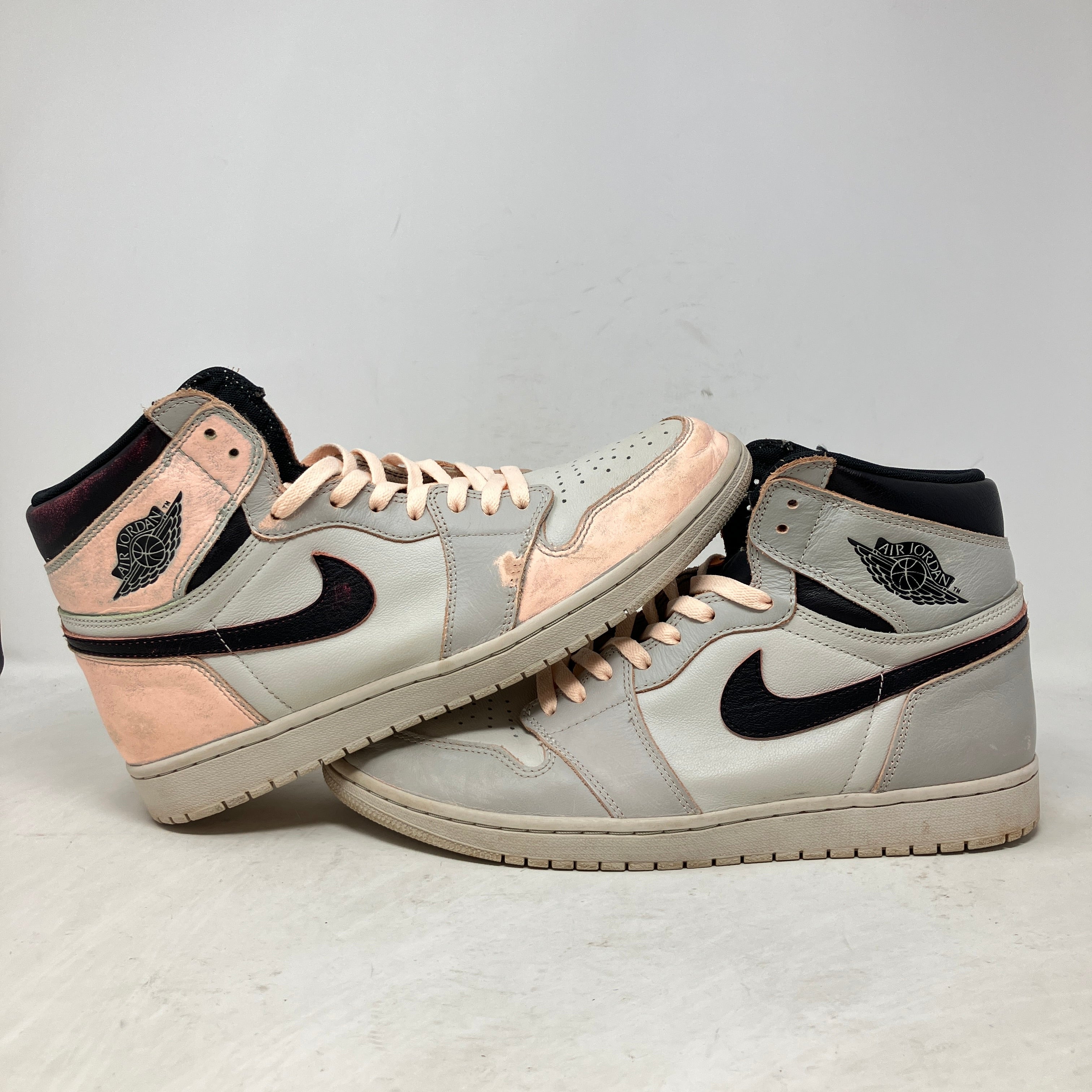 Jordan 1 Retro High OG Defiant SB NYC to Paris