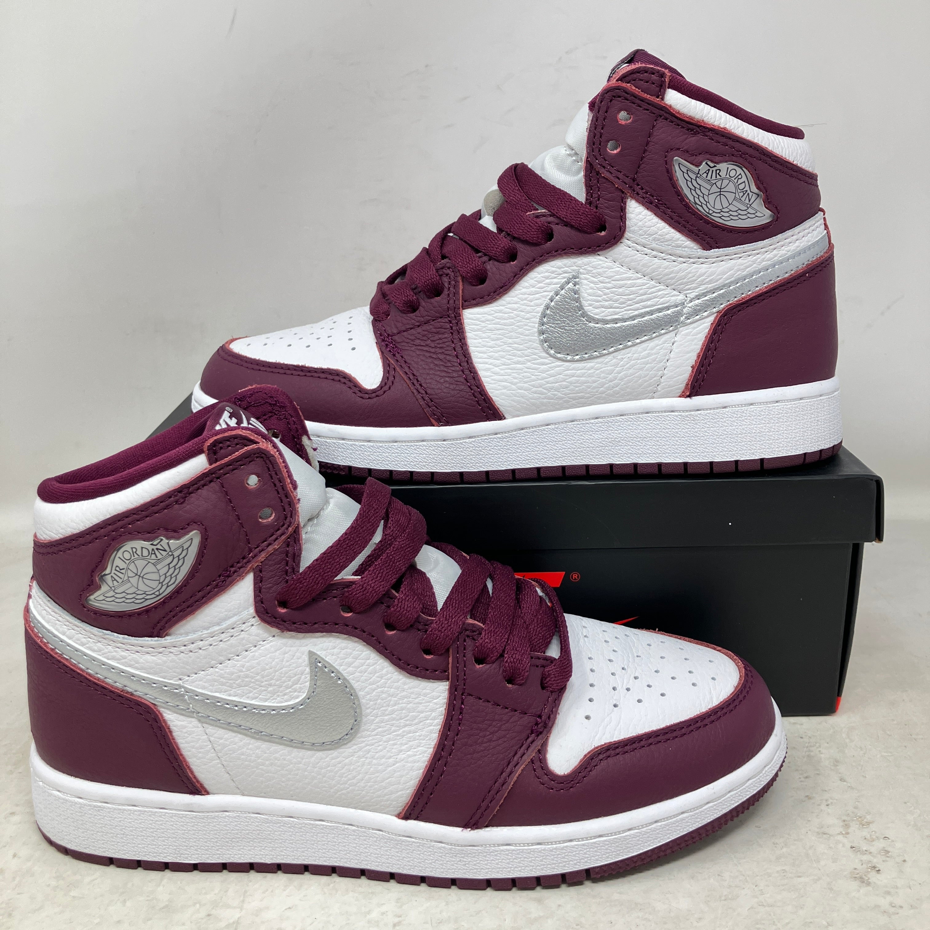 Jordan 1 Retro High OG Bordeaux (GS)