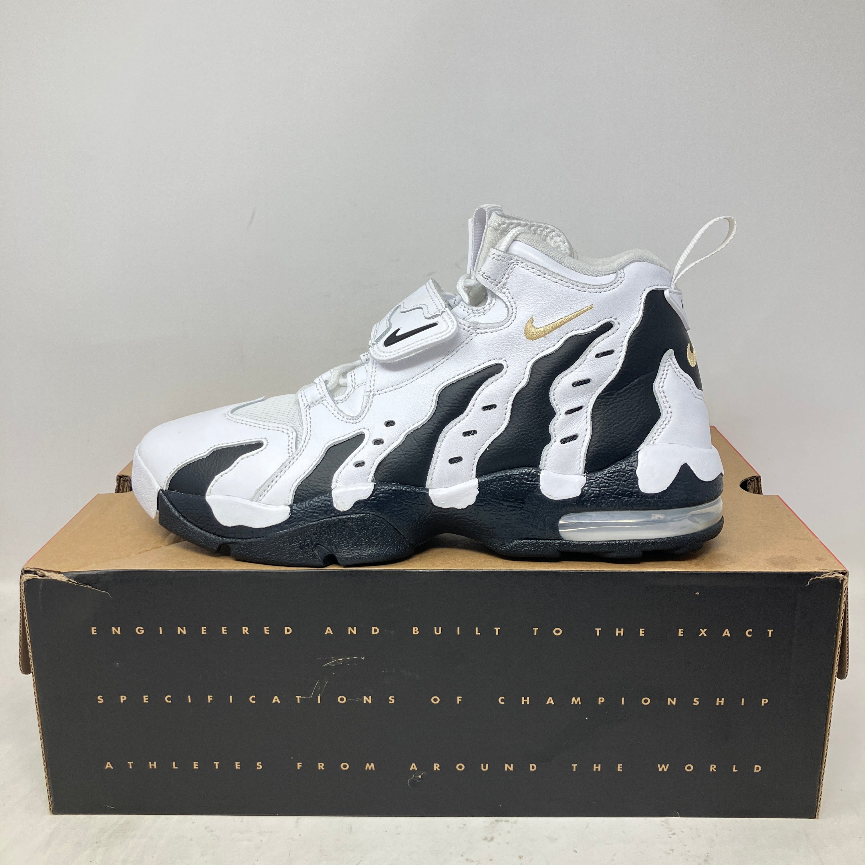 Nike Air DT Max '96 Colorado Away White Black