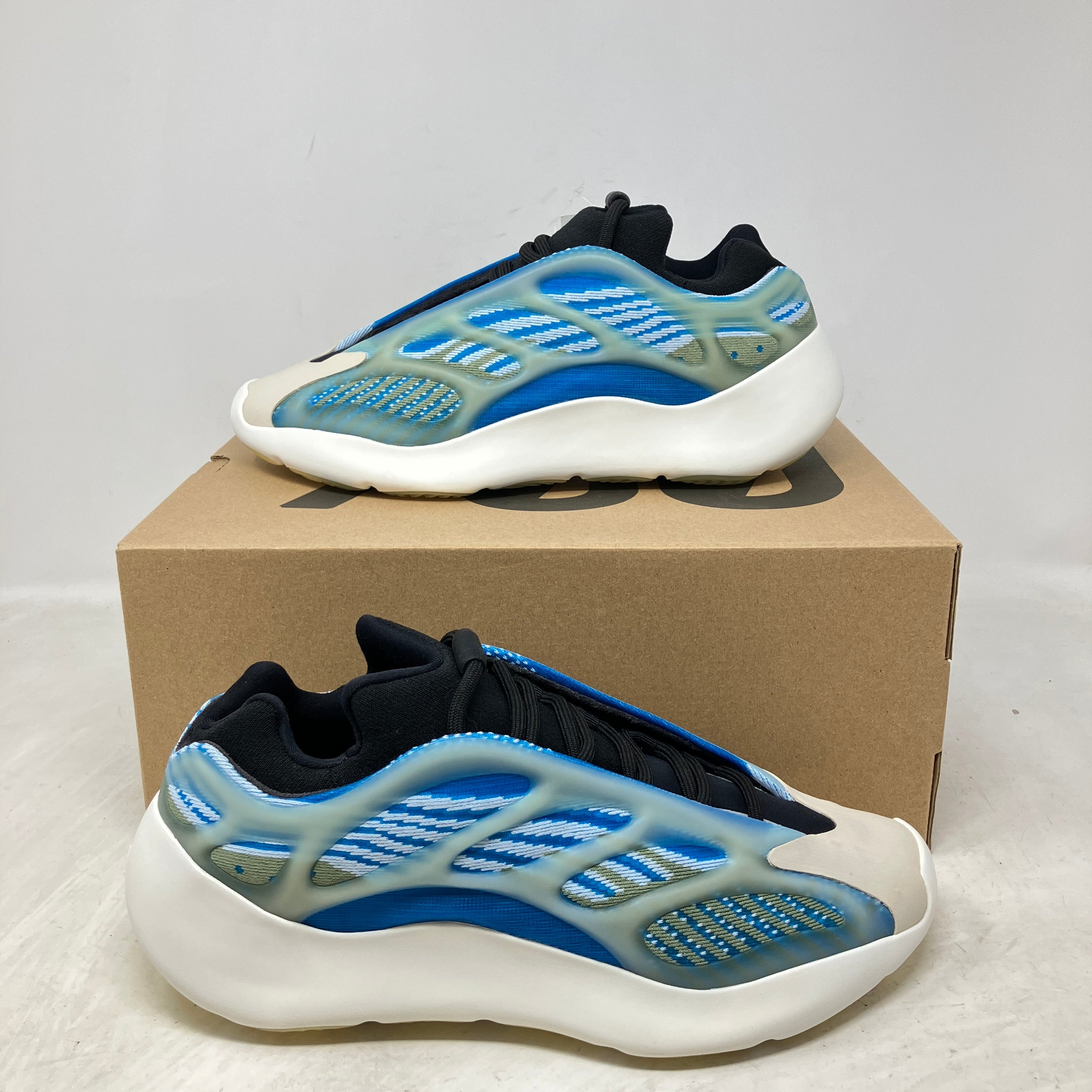 adidas Yeezy 700 V3 Arzareth