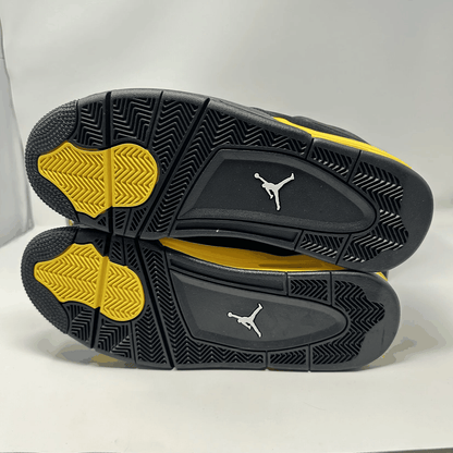Jordan 4 Retro Thunder (2023)