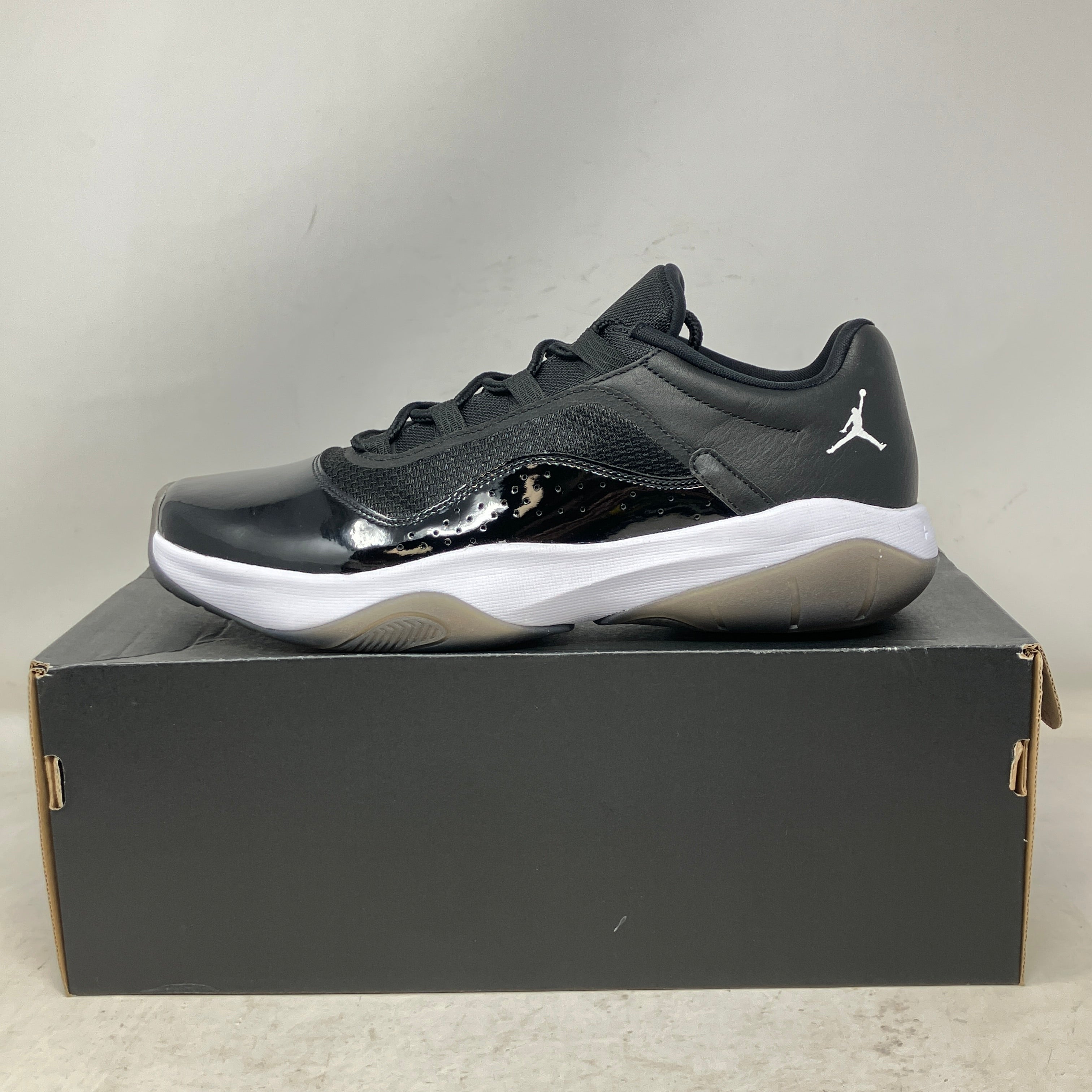 Jordan 11 CMFT Low Black White