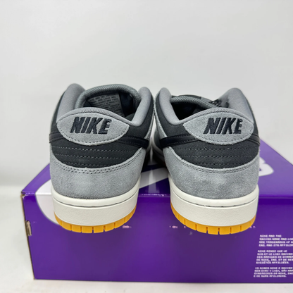 Nike SB Dunk Low Dark Smoke Grey