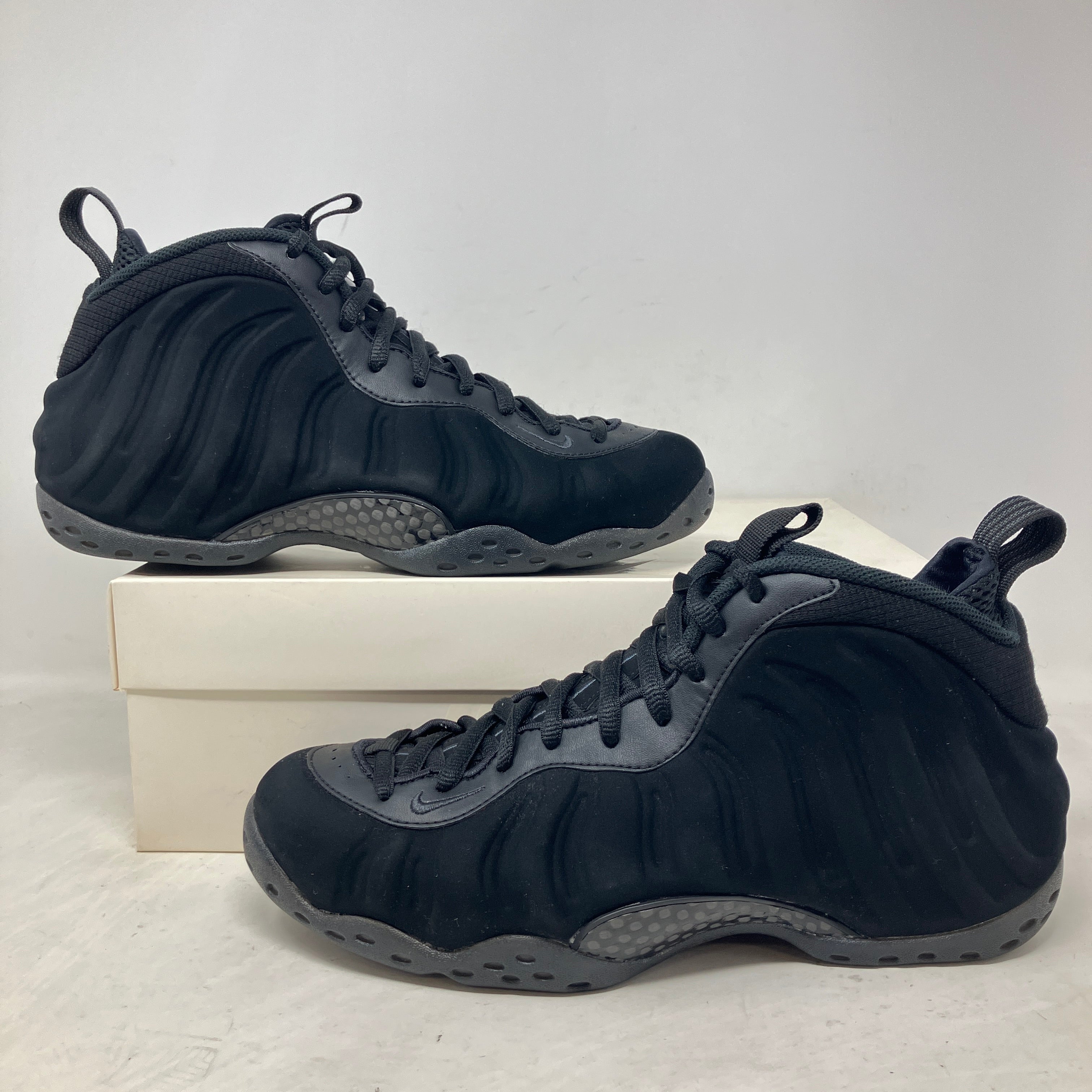 Nike Air Foamposite One Black Suede