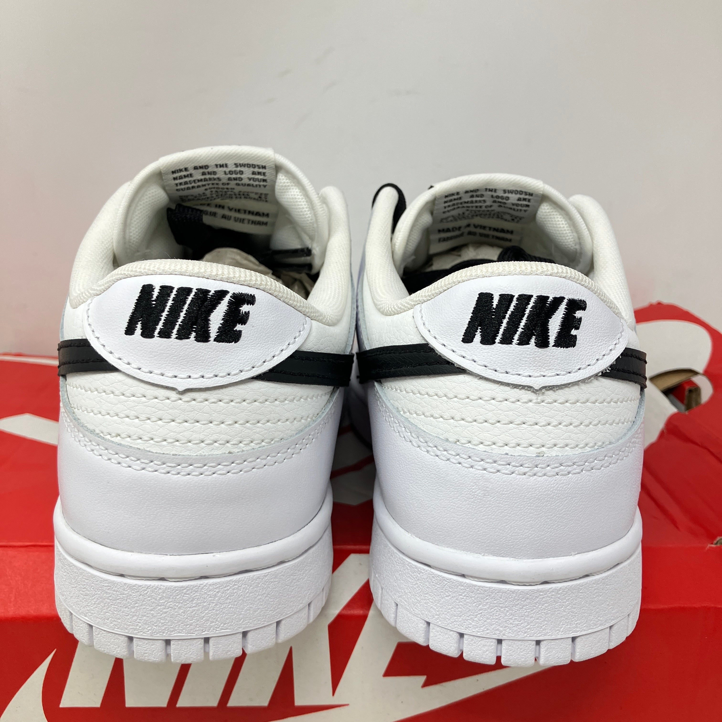 Nike Dunk Low Reverse Panda