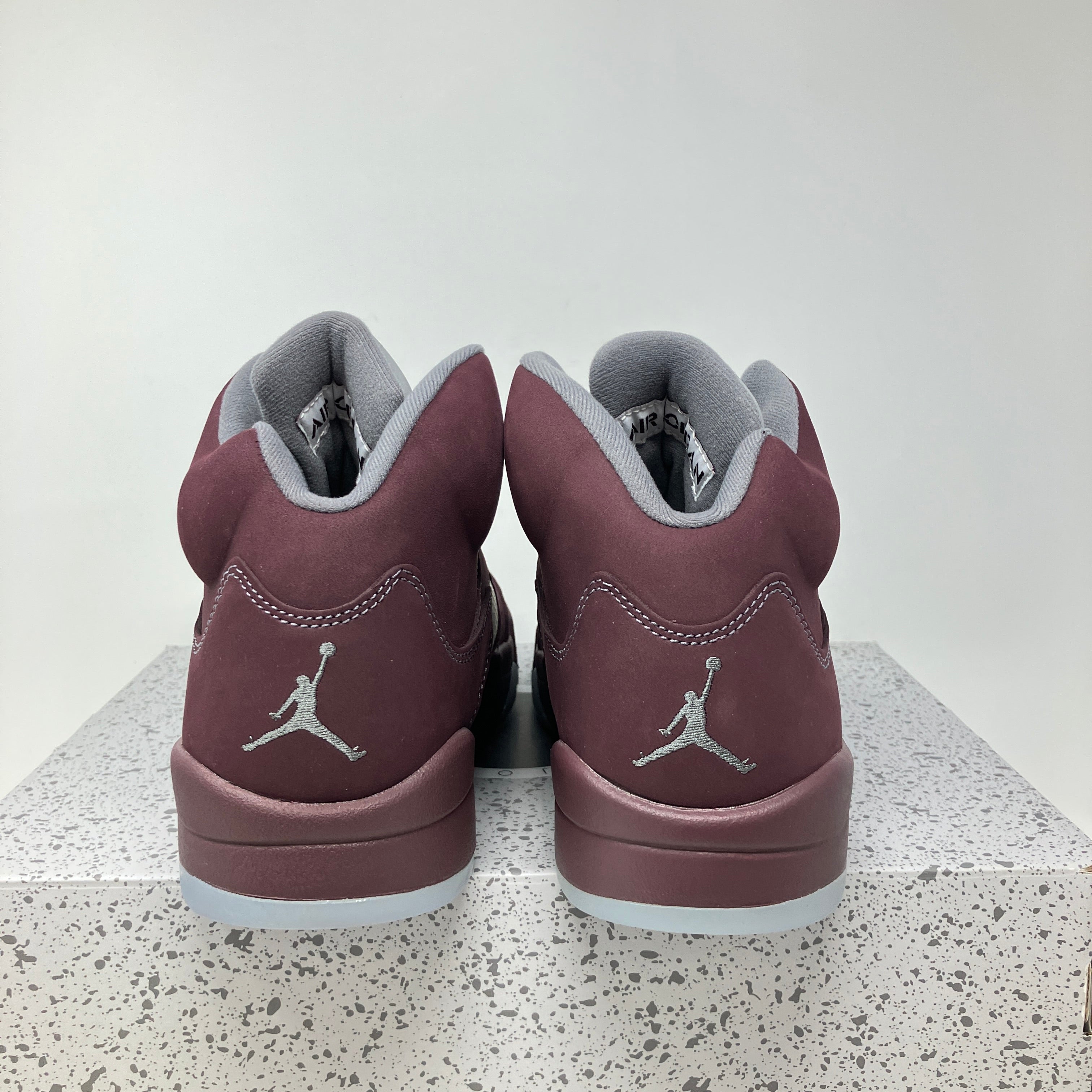 Jordan 5 Retro Burgundy (2023)